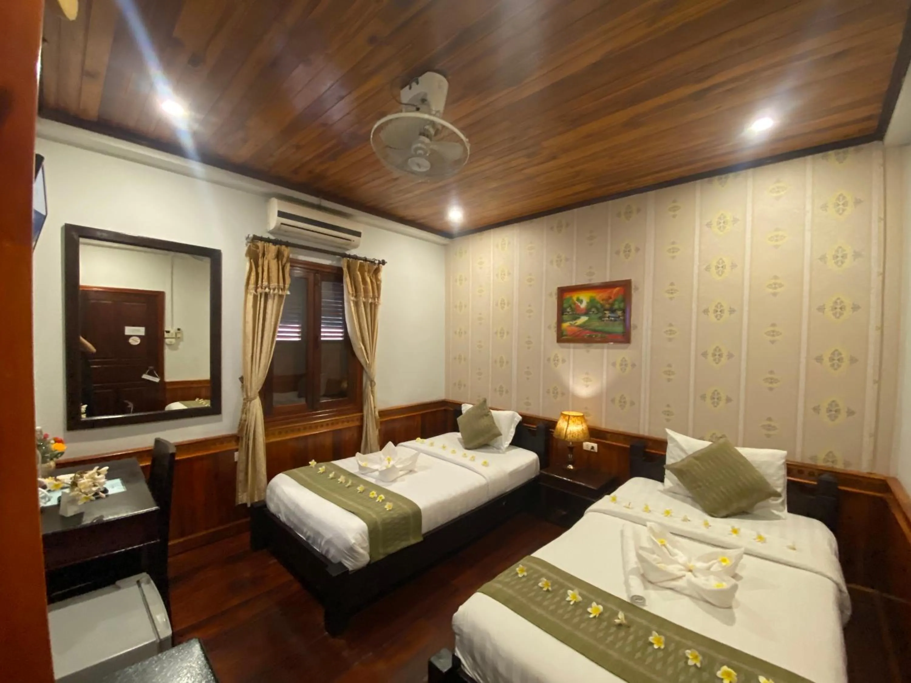 Photo of the whole room, Bed in Golden Lotus Place