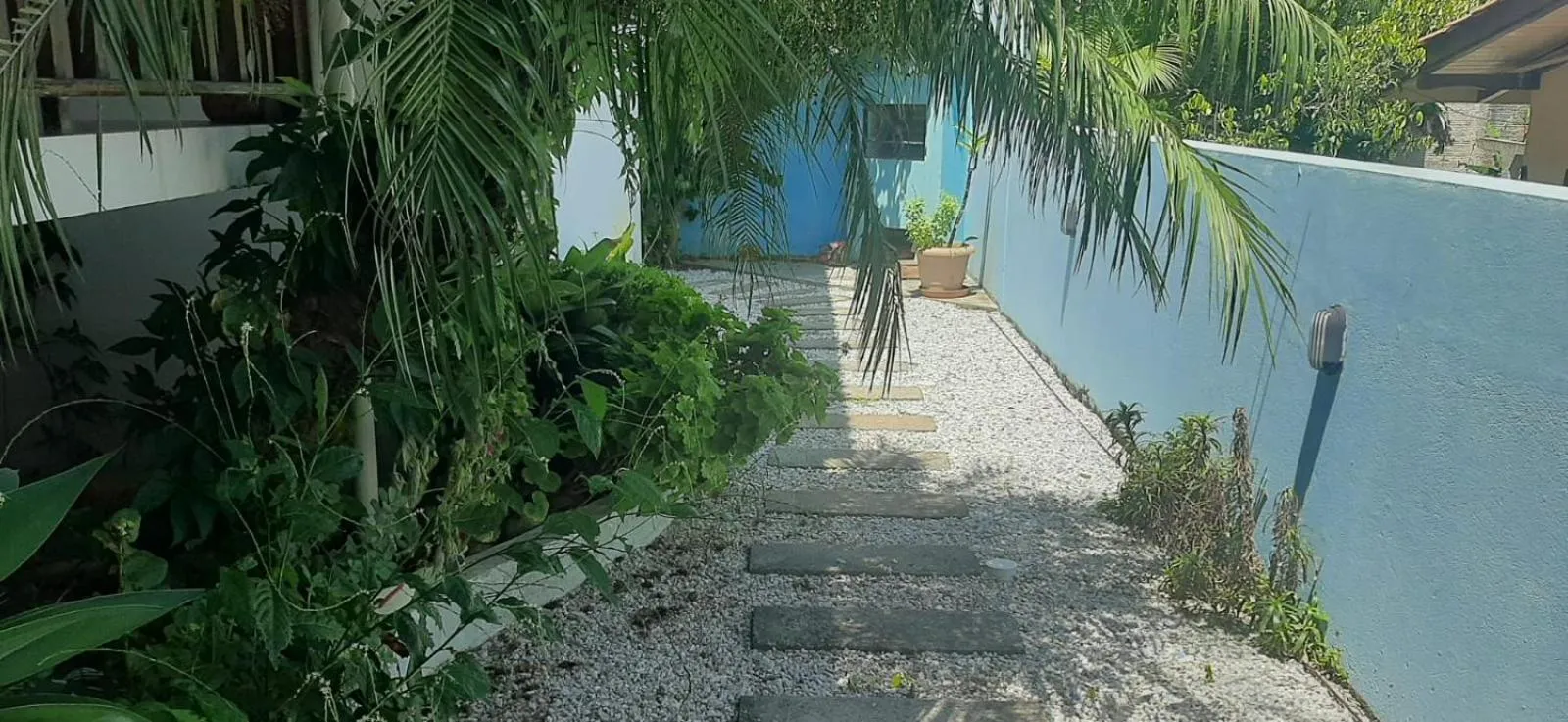 Garden in Oceano Pousada - Buffet de café da manhã e serviço de quarto diário