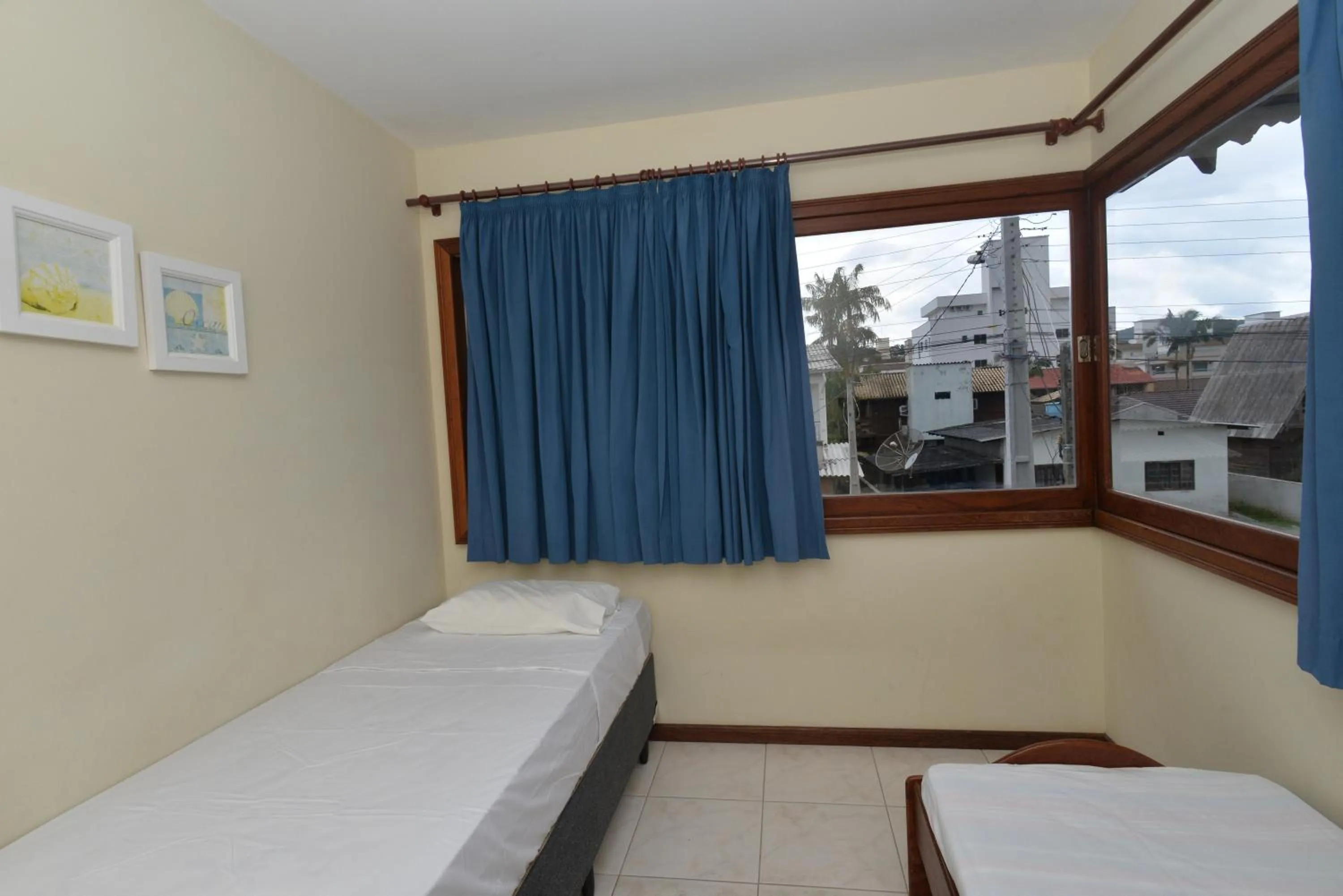 Bed in Oceano Pousada - Buffet de café da manhã e serviço de quarto diário