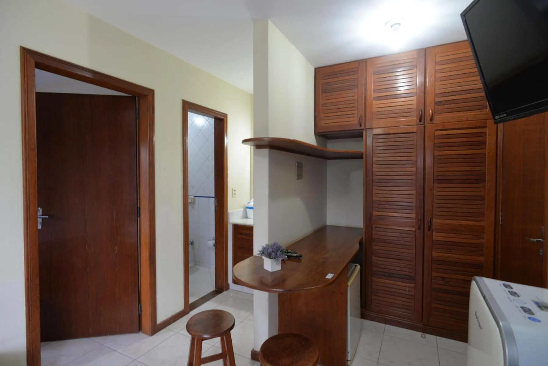 Decorative detail in Oceano Pousada - Buffet de café da manhã e serviço de quarto diário