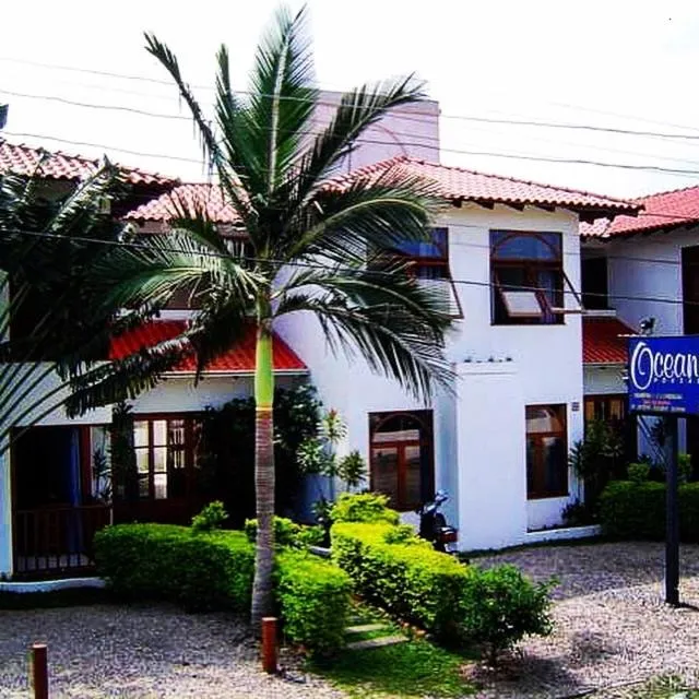 Facade/entrance in Oceano Pousada - Buffet de café da manhã e serviço de quarto diário