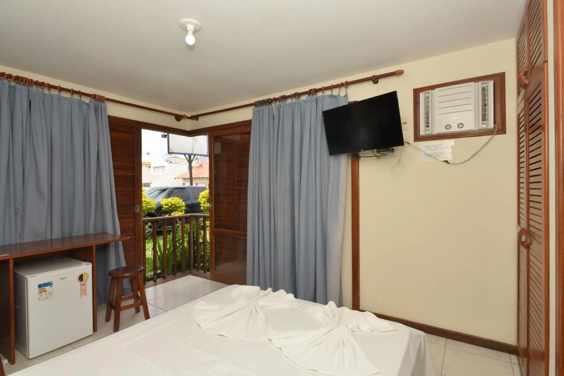 View (from property/room), Bed in Oceano Pousada - Buffet de café da manhã e serviço de quarto diário