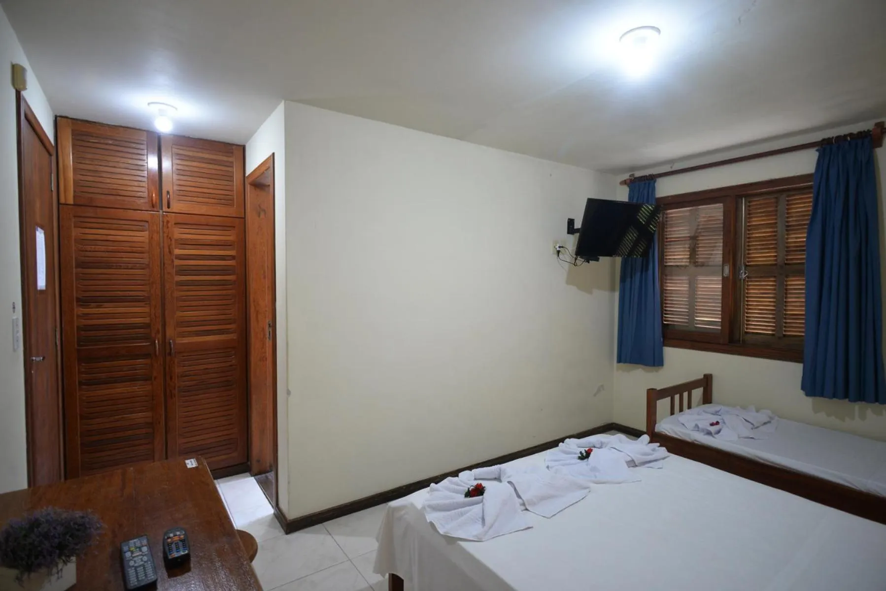 Bed in Oceano Pousada - Buffet de café da manhã e serviço de quarto diário