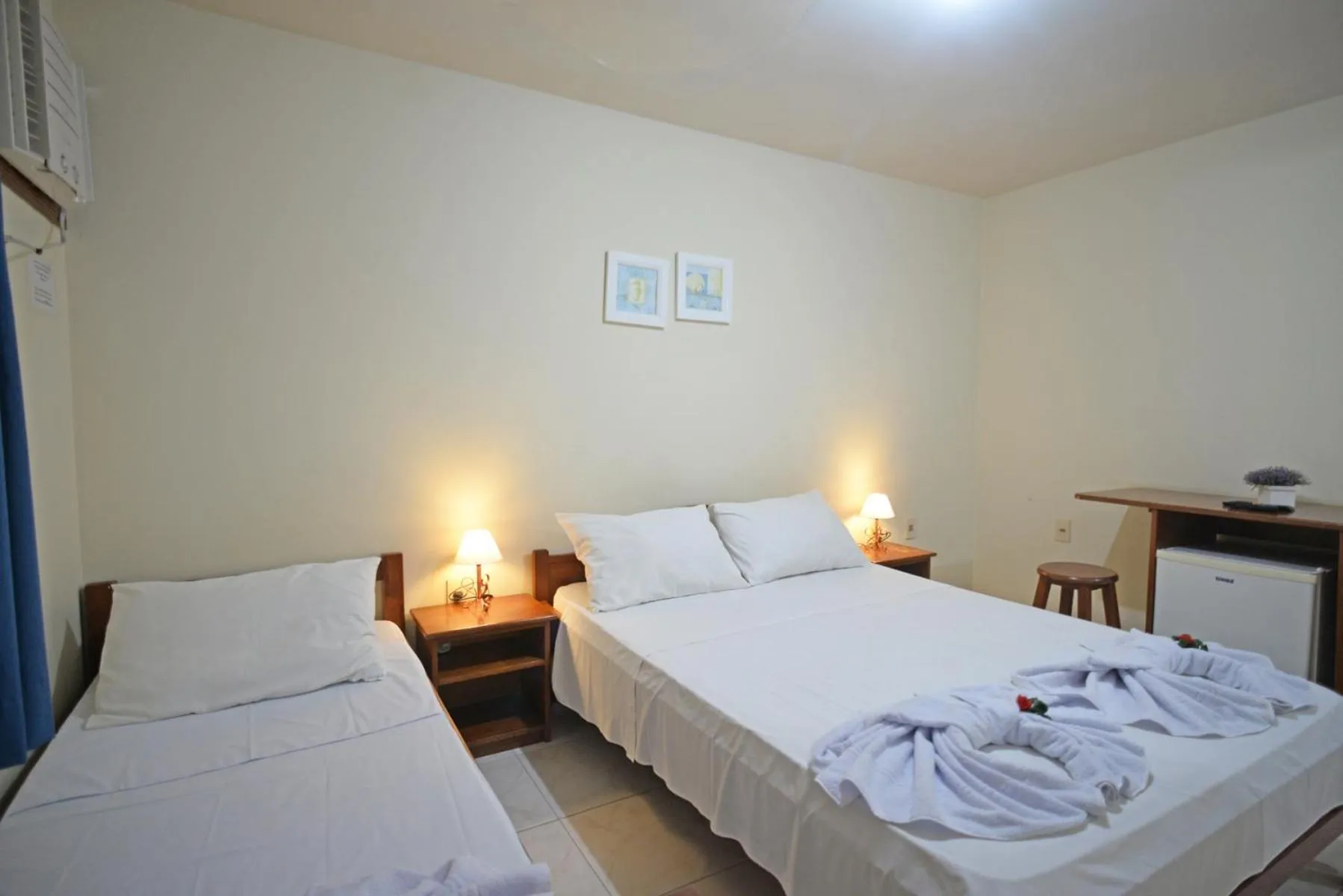 Bed in Oceano Pousada - Buffet de café da manhã e serviço de quarto diário