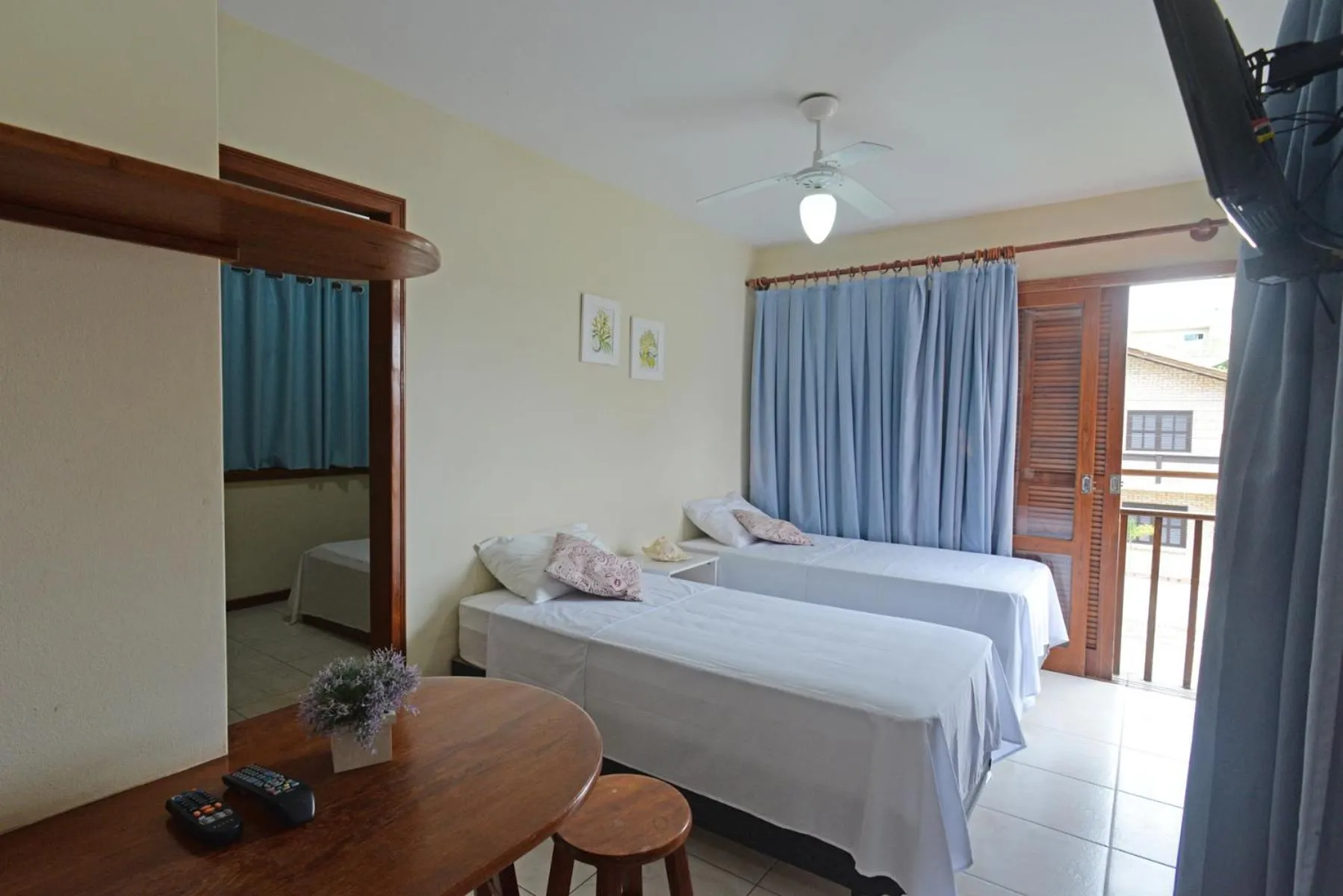 Bed in Oceano Pousada - Buffet de café da manhã e serviço de quarto diário