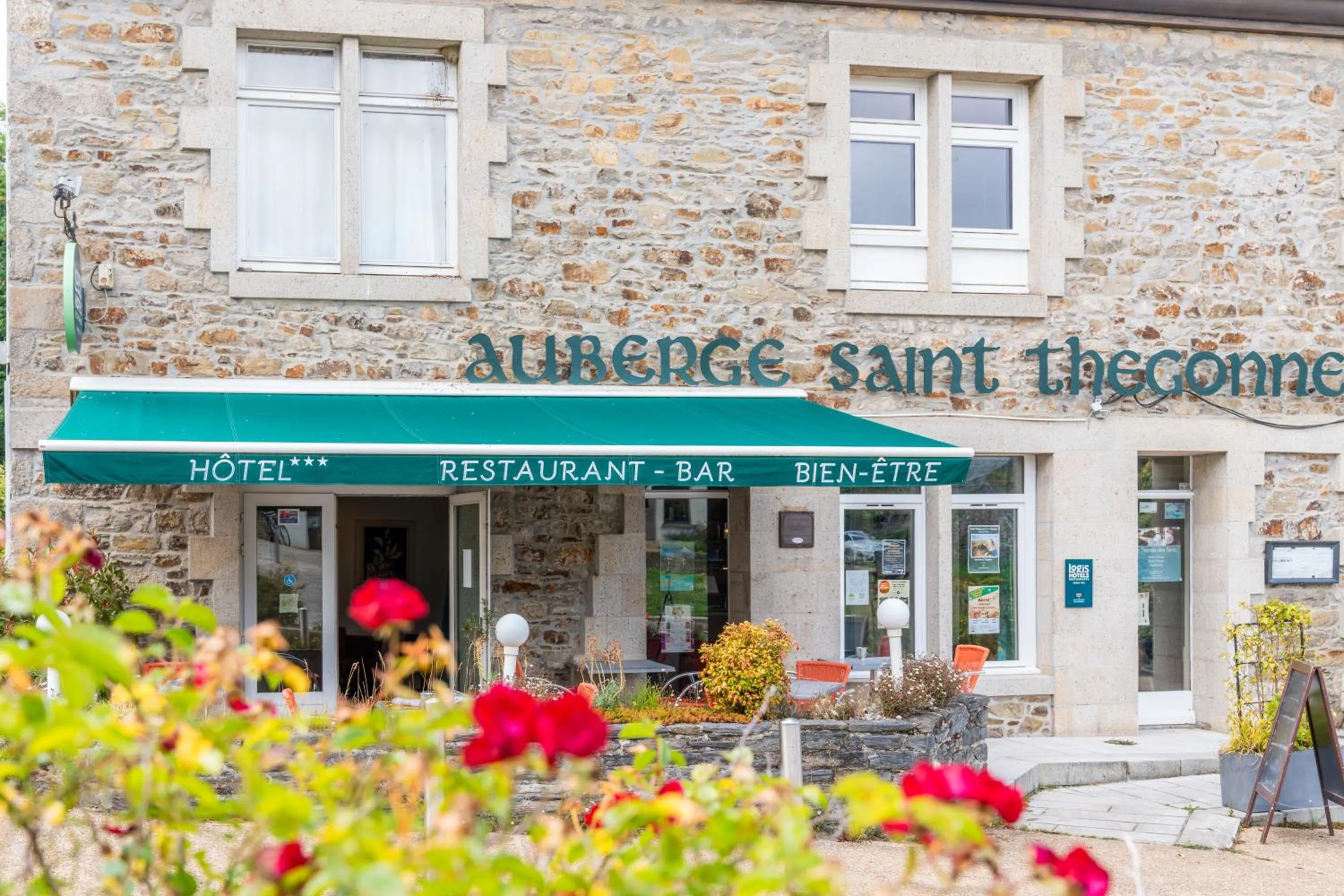 Property building in Logis Auberge Saint Thégonnec & son Restaurant