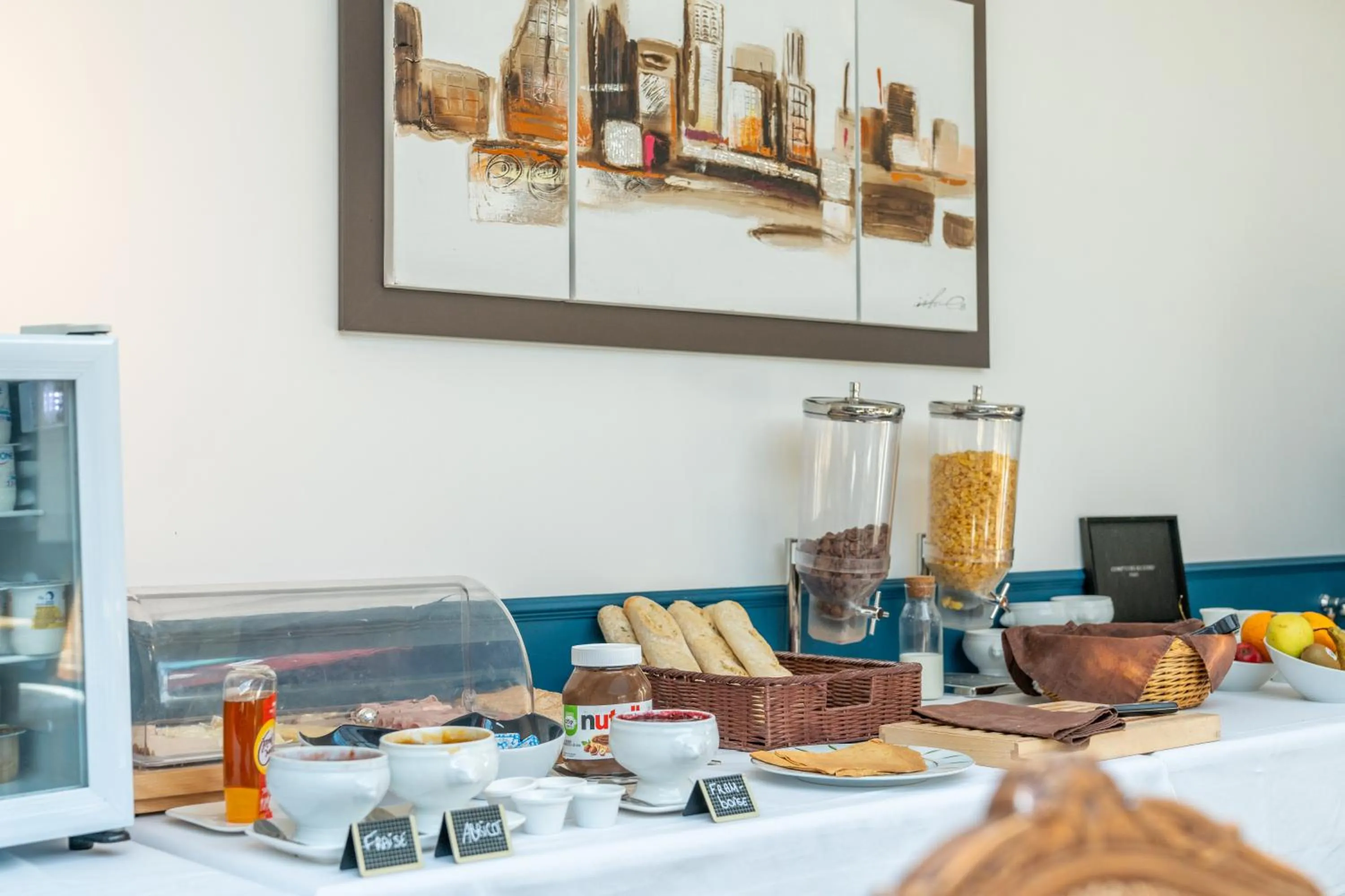 Breakfast in Logis Auberge Saint Thégonnec & son Restaurant