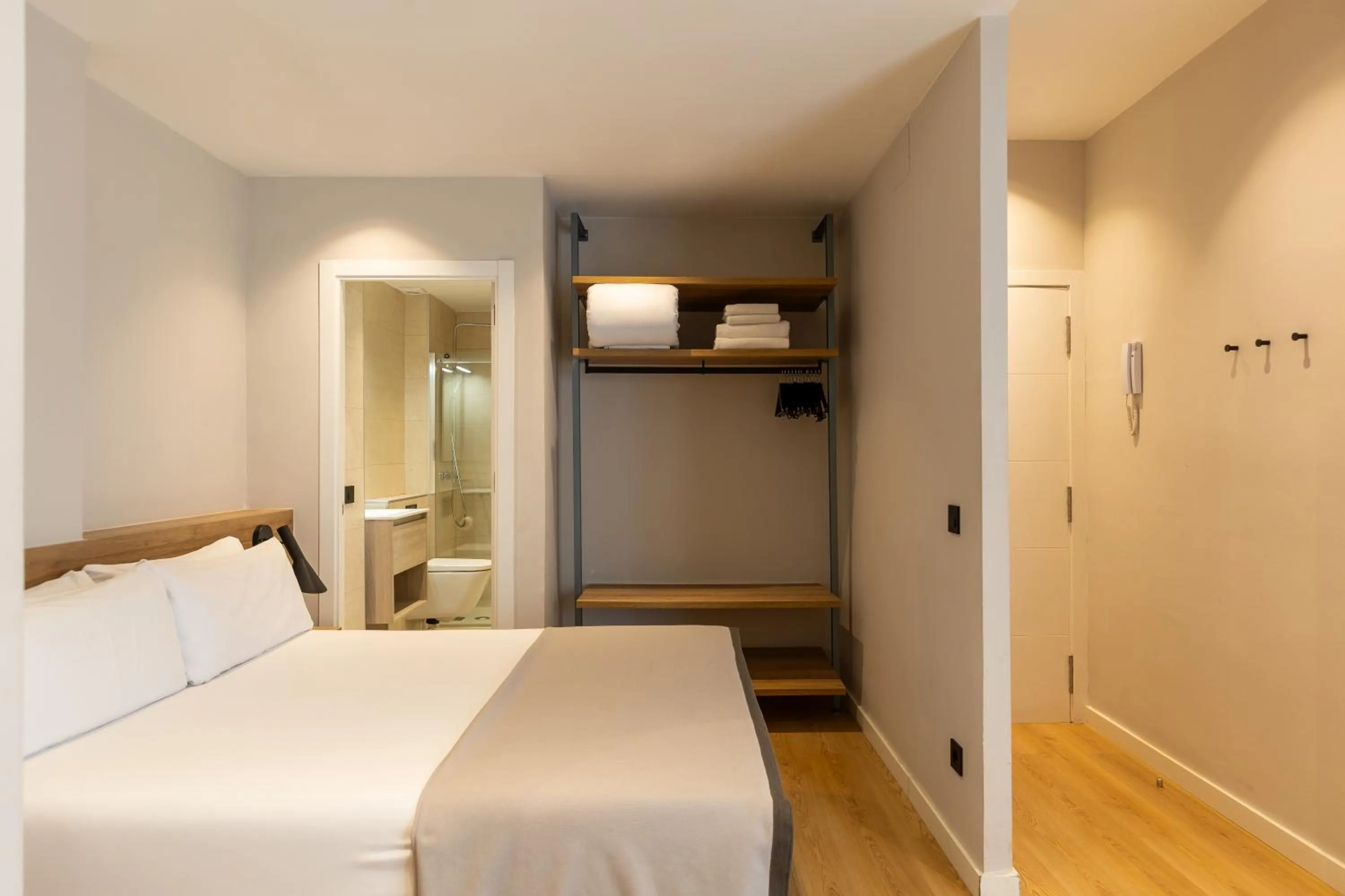 Bedroom, Bed in Apartamentos Laforja