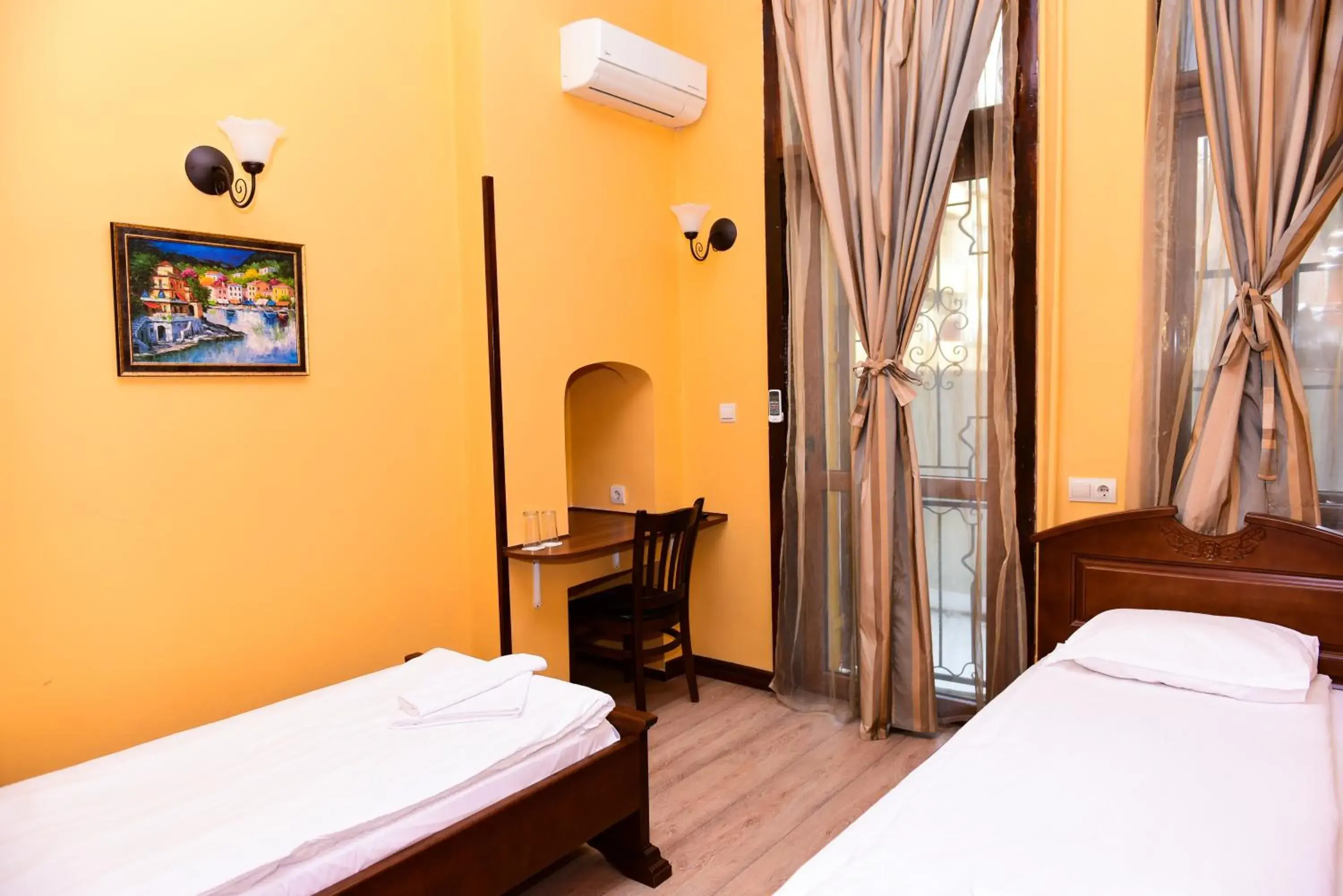 Bed in L'Opera Guest House Bed in L'Opera Guest House