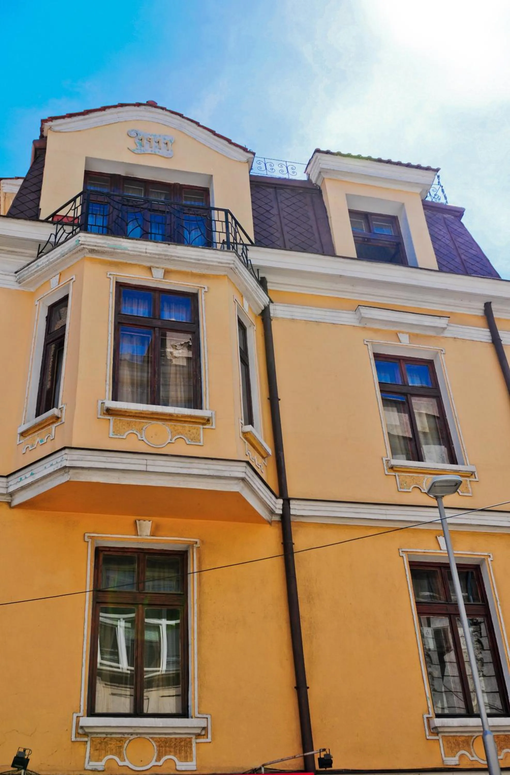 Facade/entrance in L'Opera Guest House