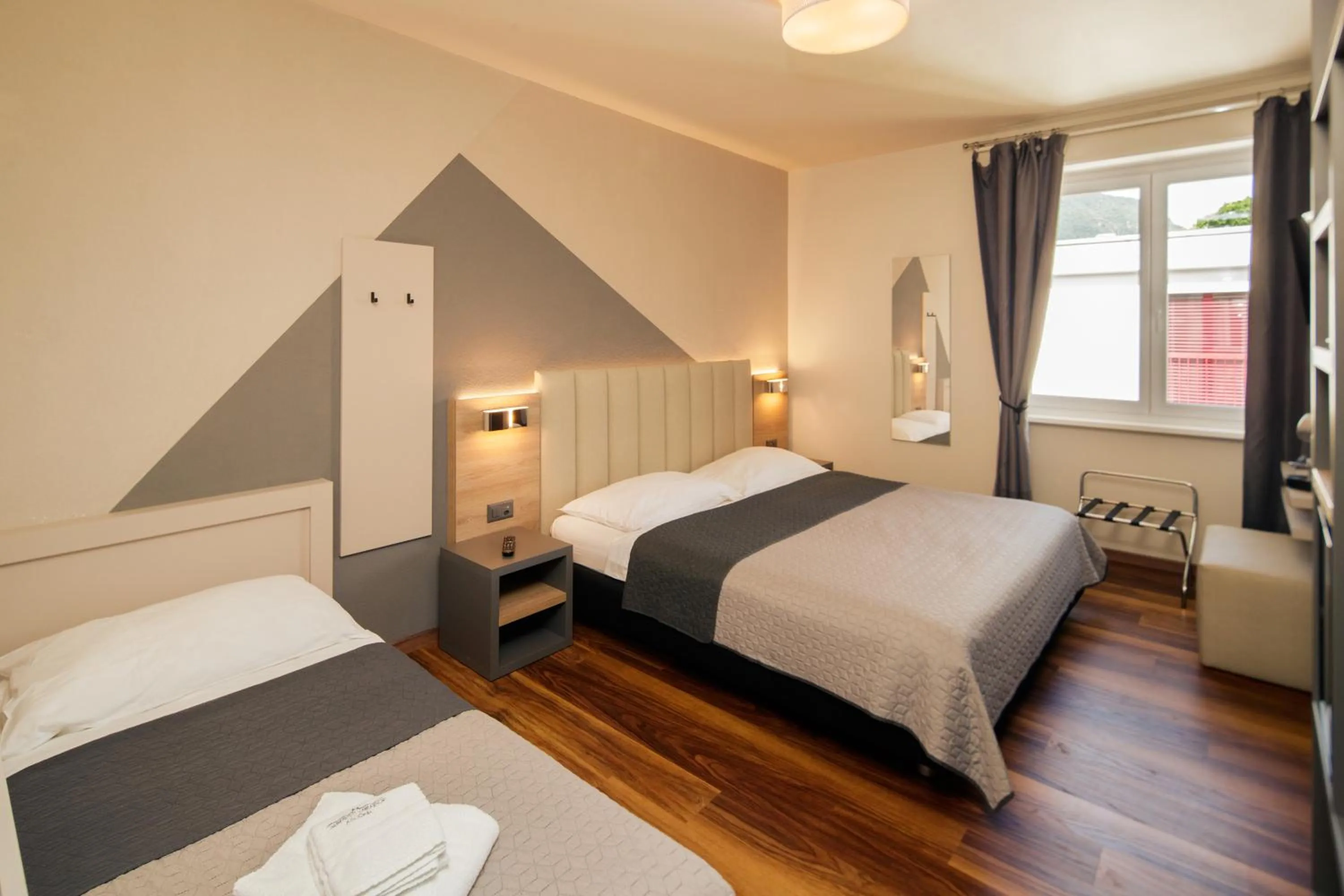 Bedroom, Bed in Albergo Mirador Ascona