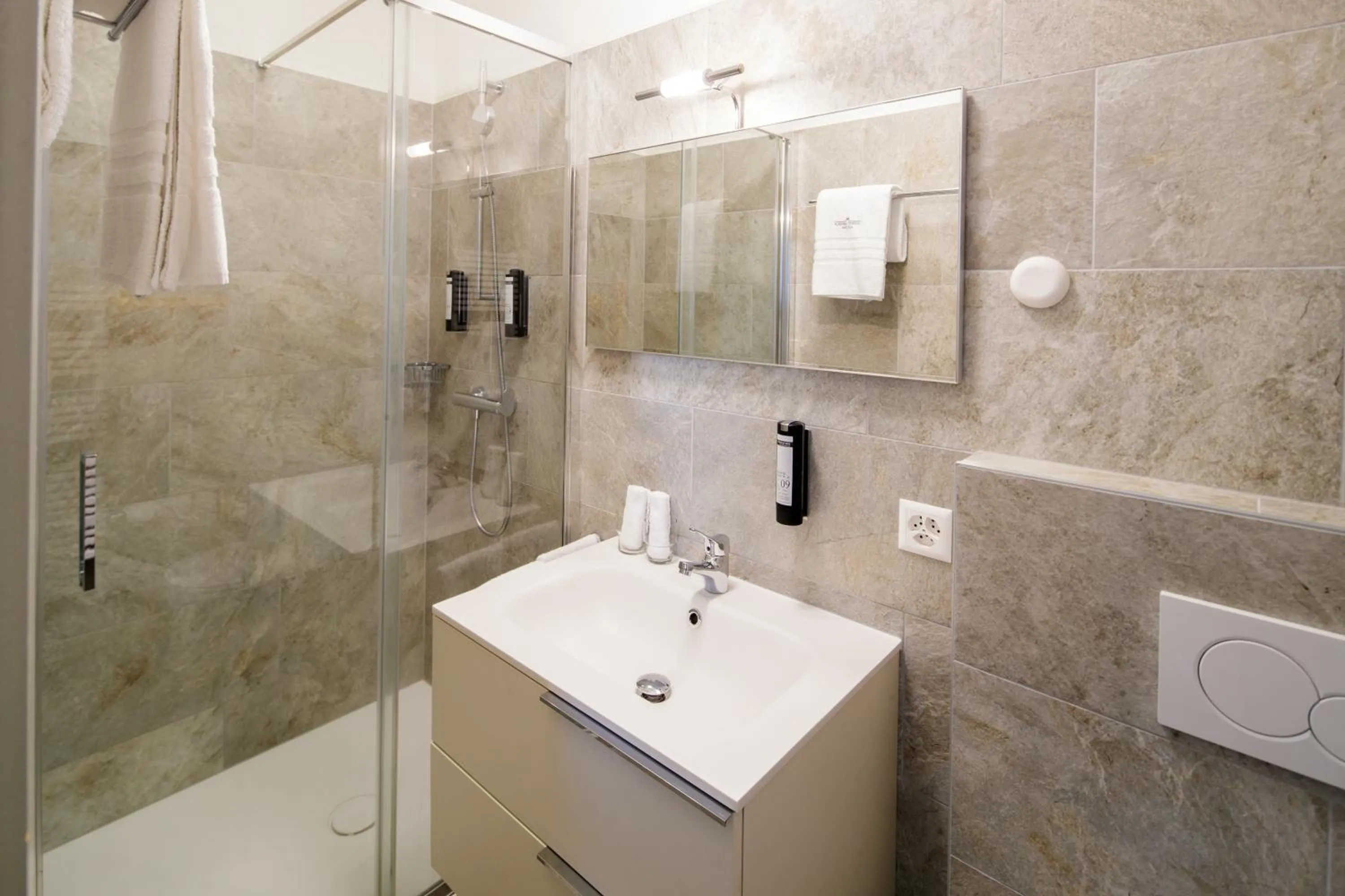 Bathroom in Albergo Mirador Ascona