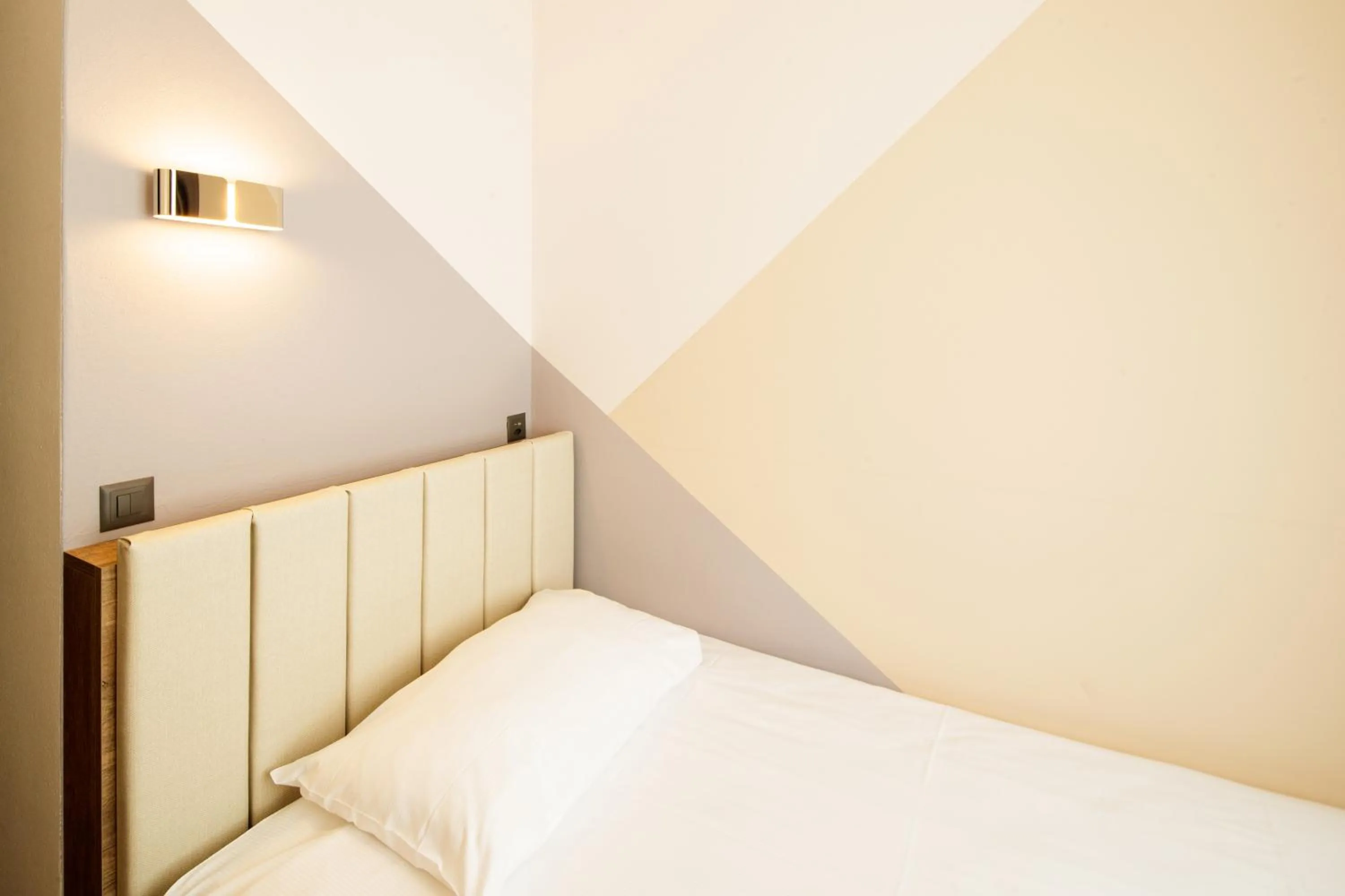 Bedroom, Bed in Albergo Mirador Ascona