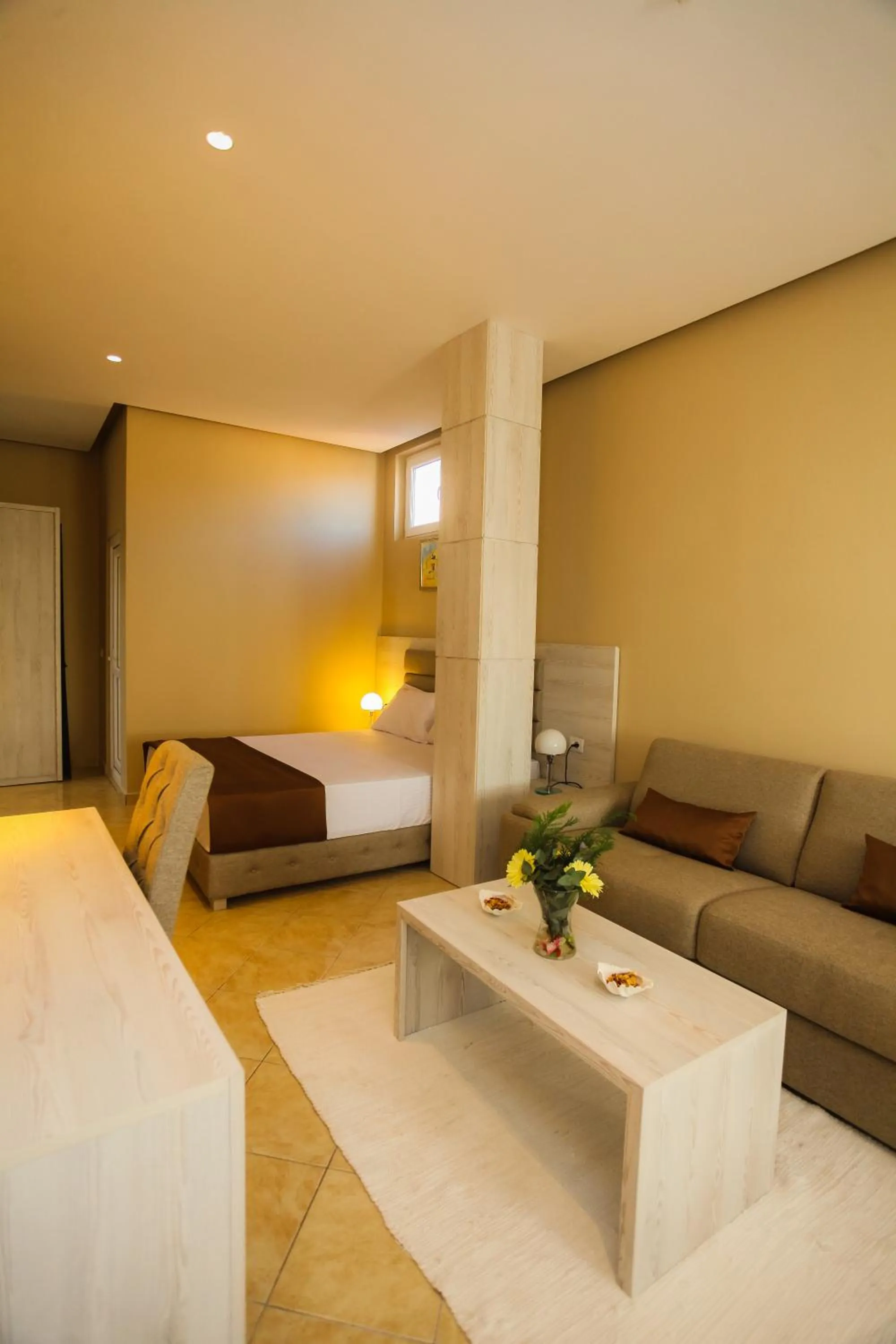 Bathroom, Bed in Hotel Valz