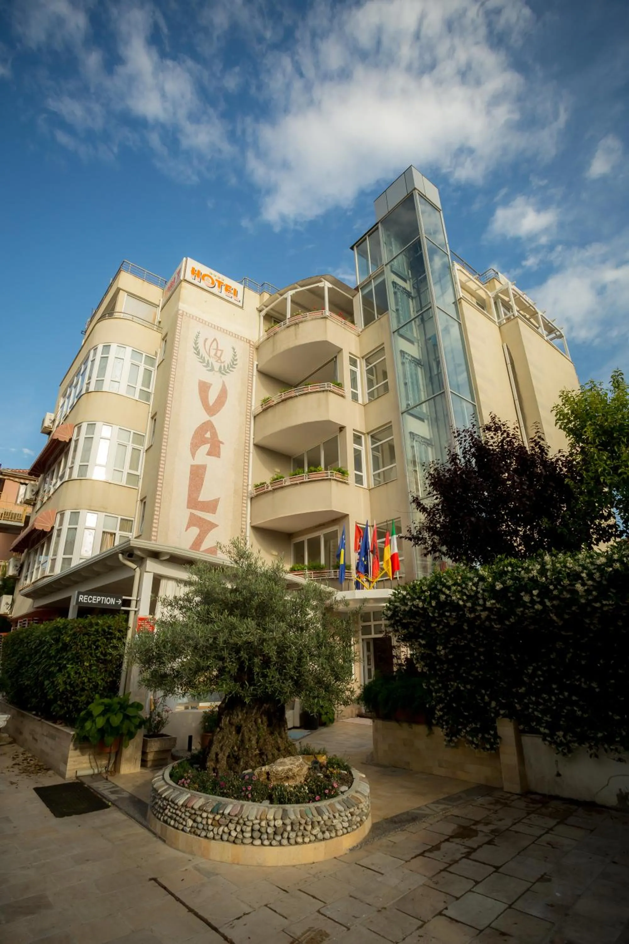 Facade/entrance in Hotel Valz