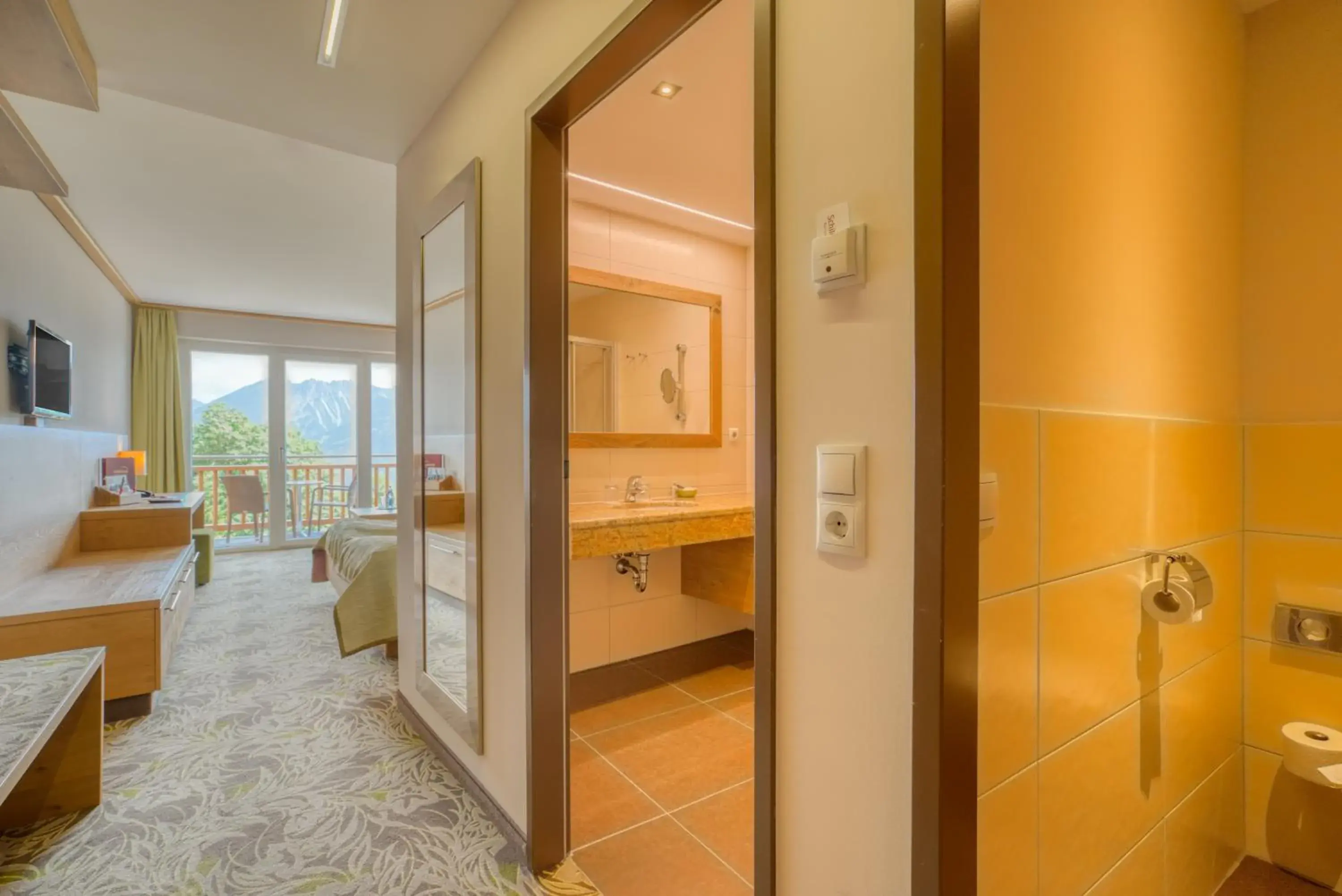 Comfort Double Room in Alpinresort Schillerkopf Comfort Double Room in Alpinresort Schillerkopf