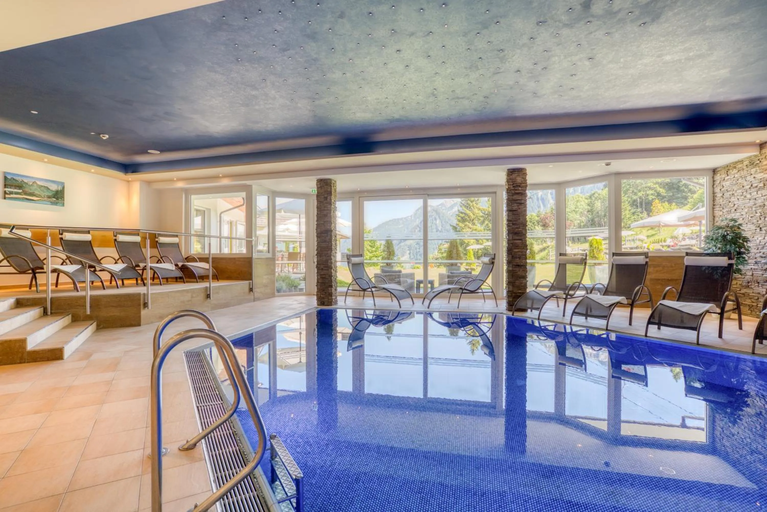 Swimming pool in Alpinresort Schillerkopf