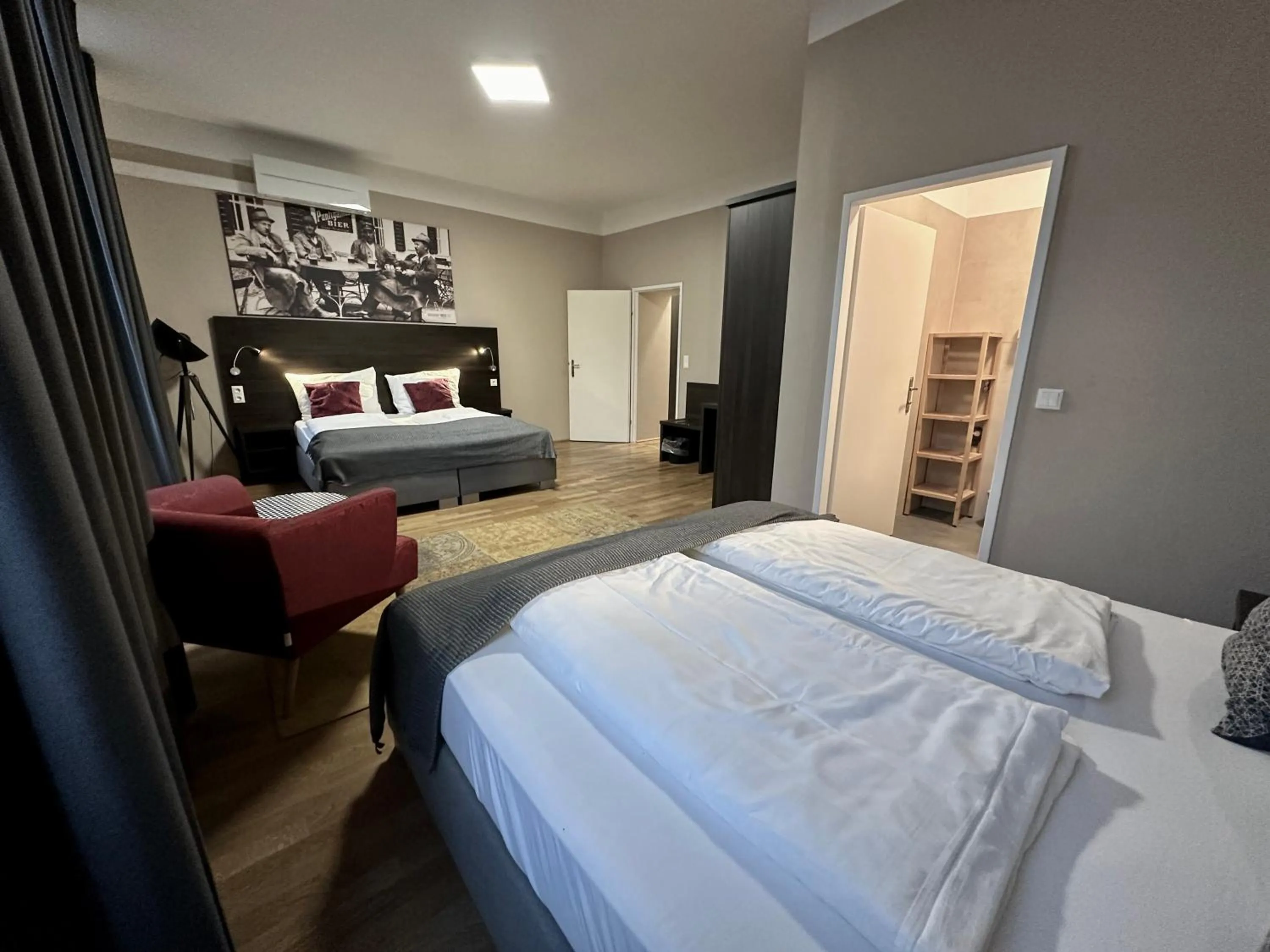 Bed in Hotel Brauhof Wien