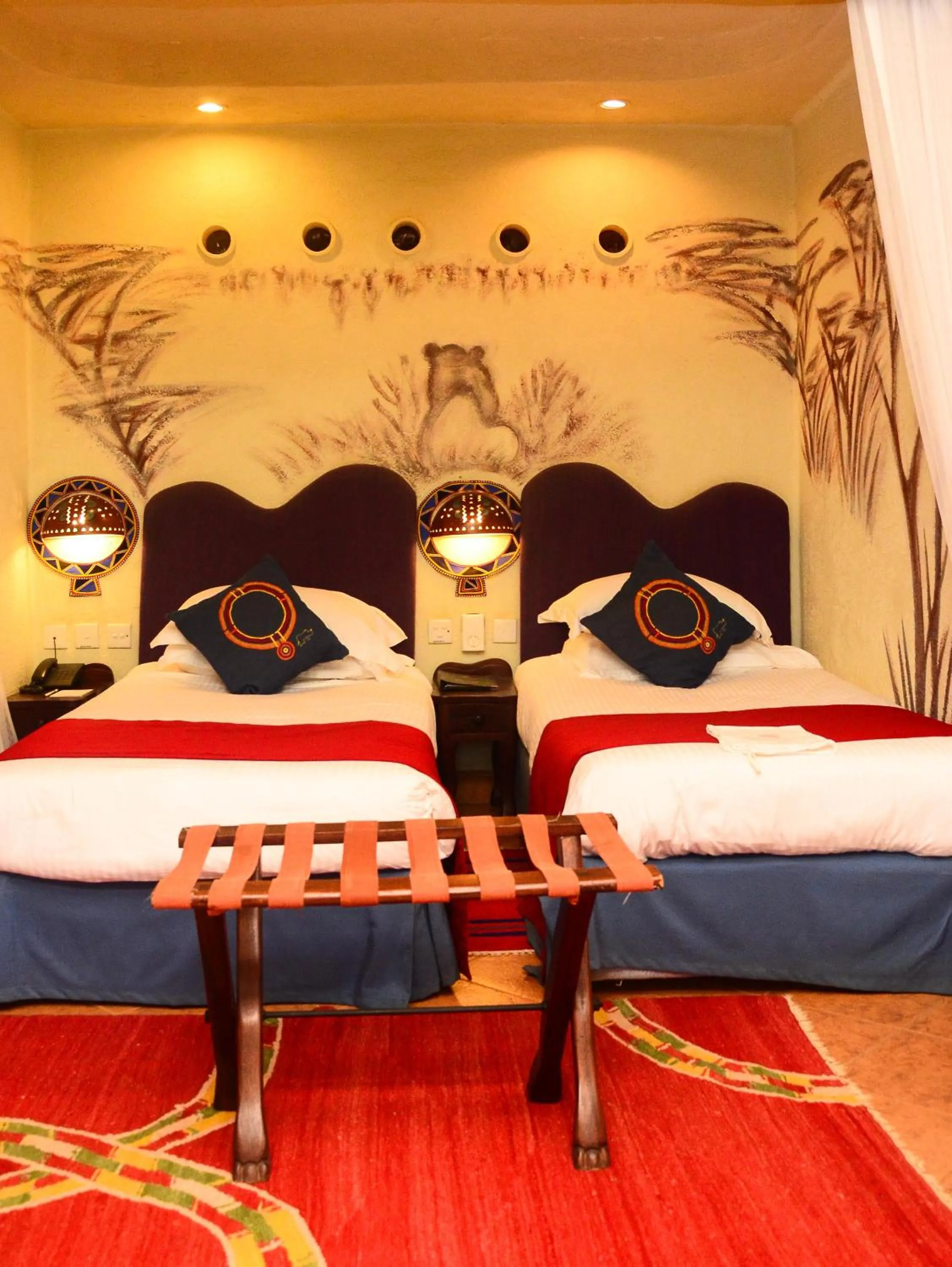 Bedroom, Bed in Amboseli Serena Safari Lodge