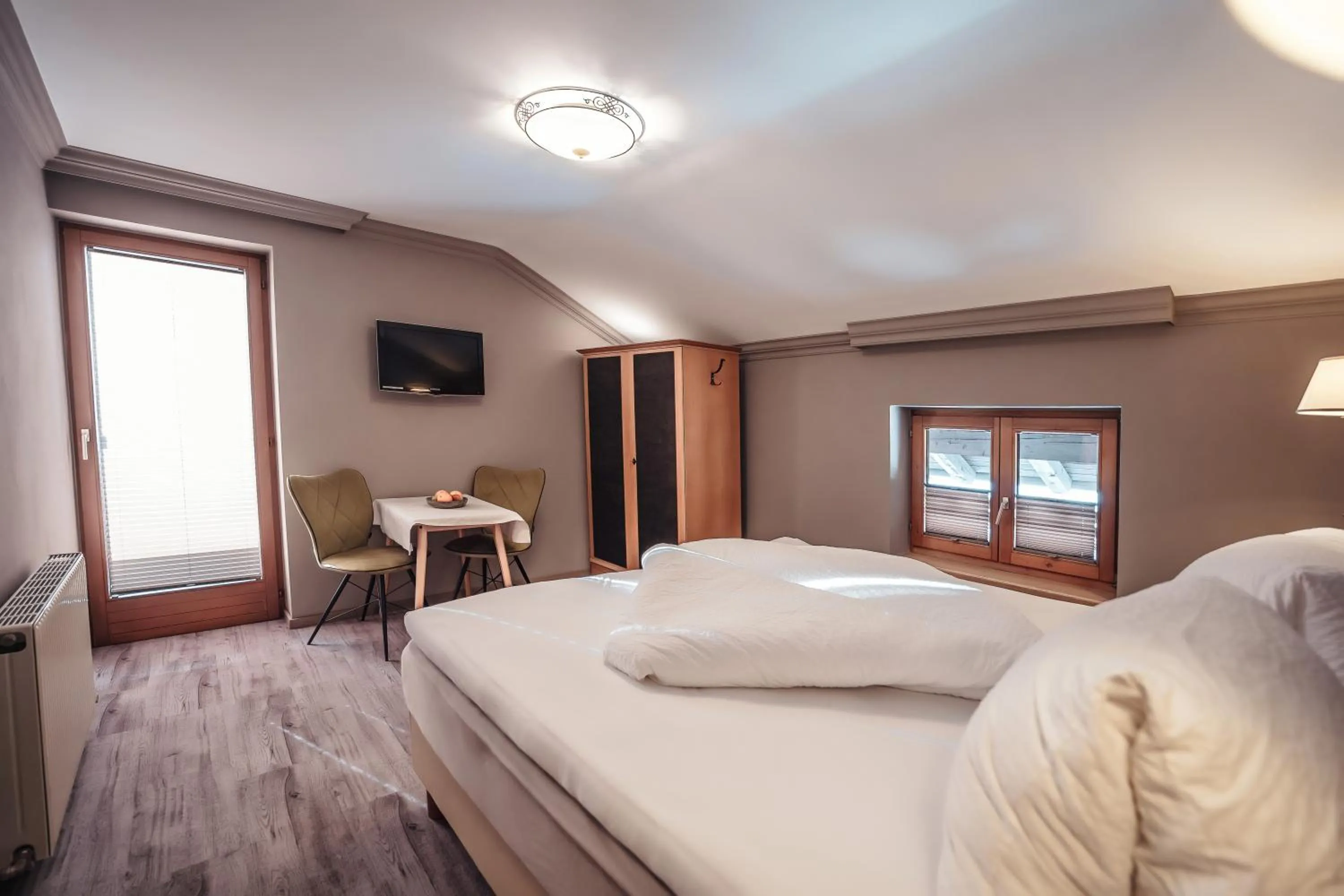 Photo of the whole room, Bed in Schwaiger