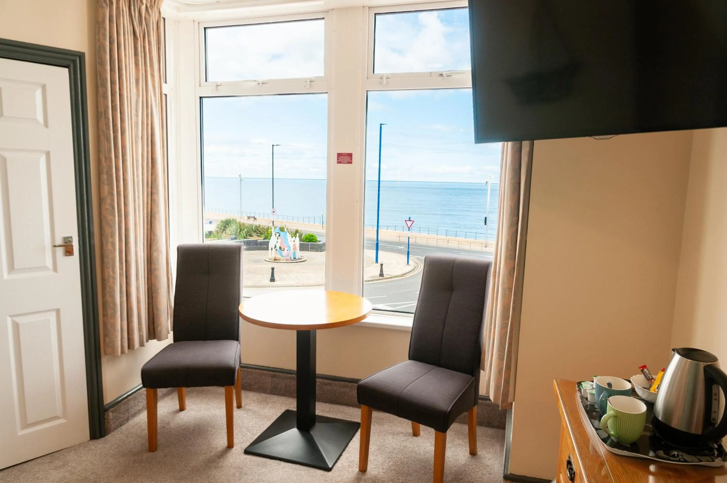 Sea view in Claxton Hotel