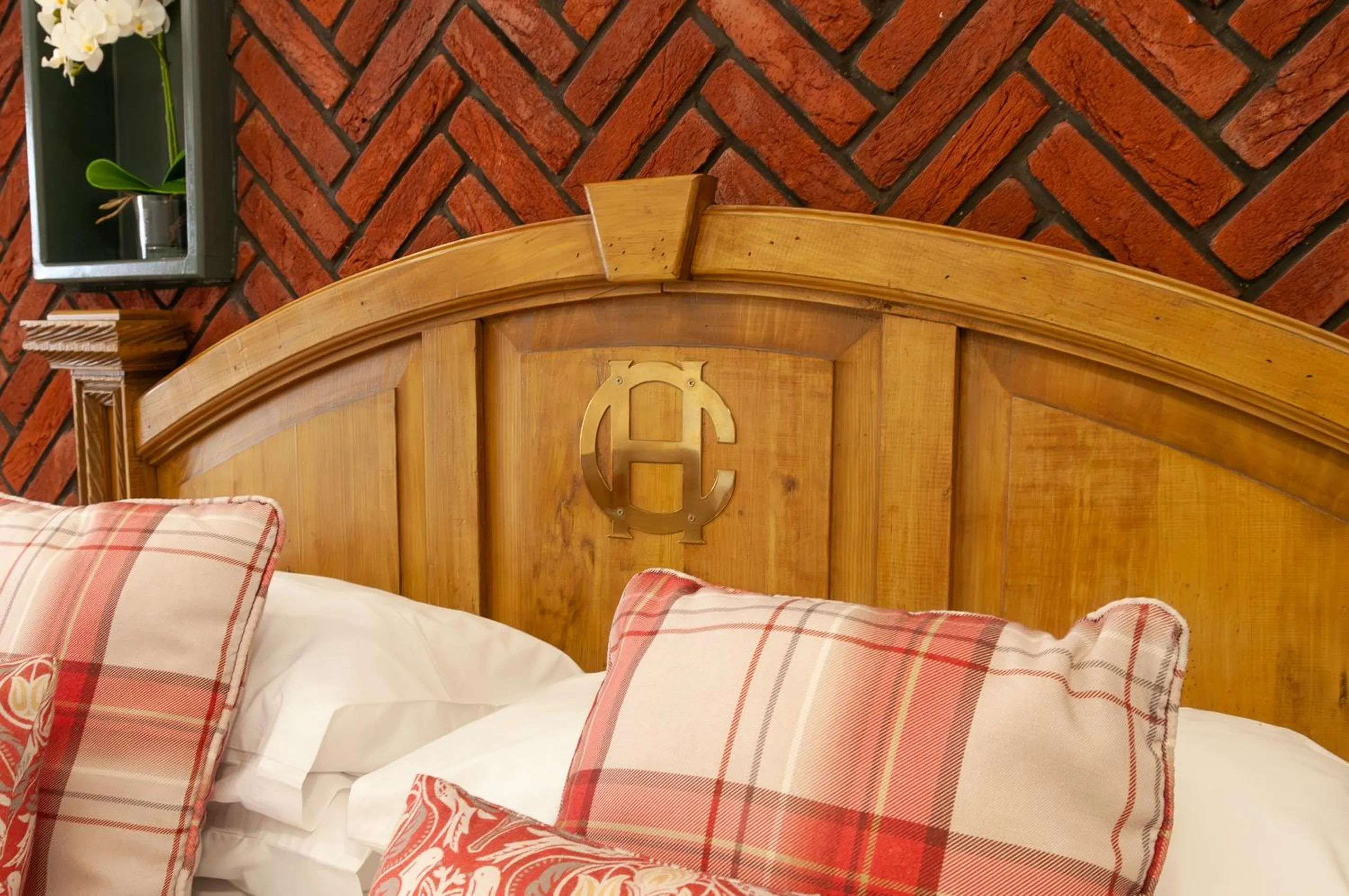 Bed in Claxton Hotel