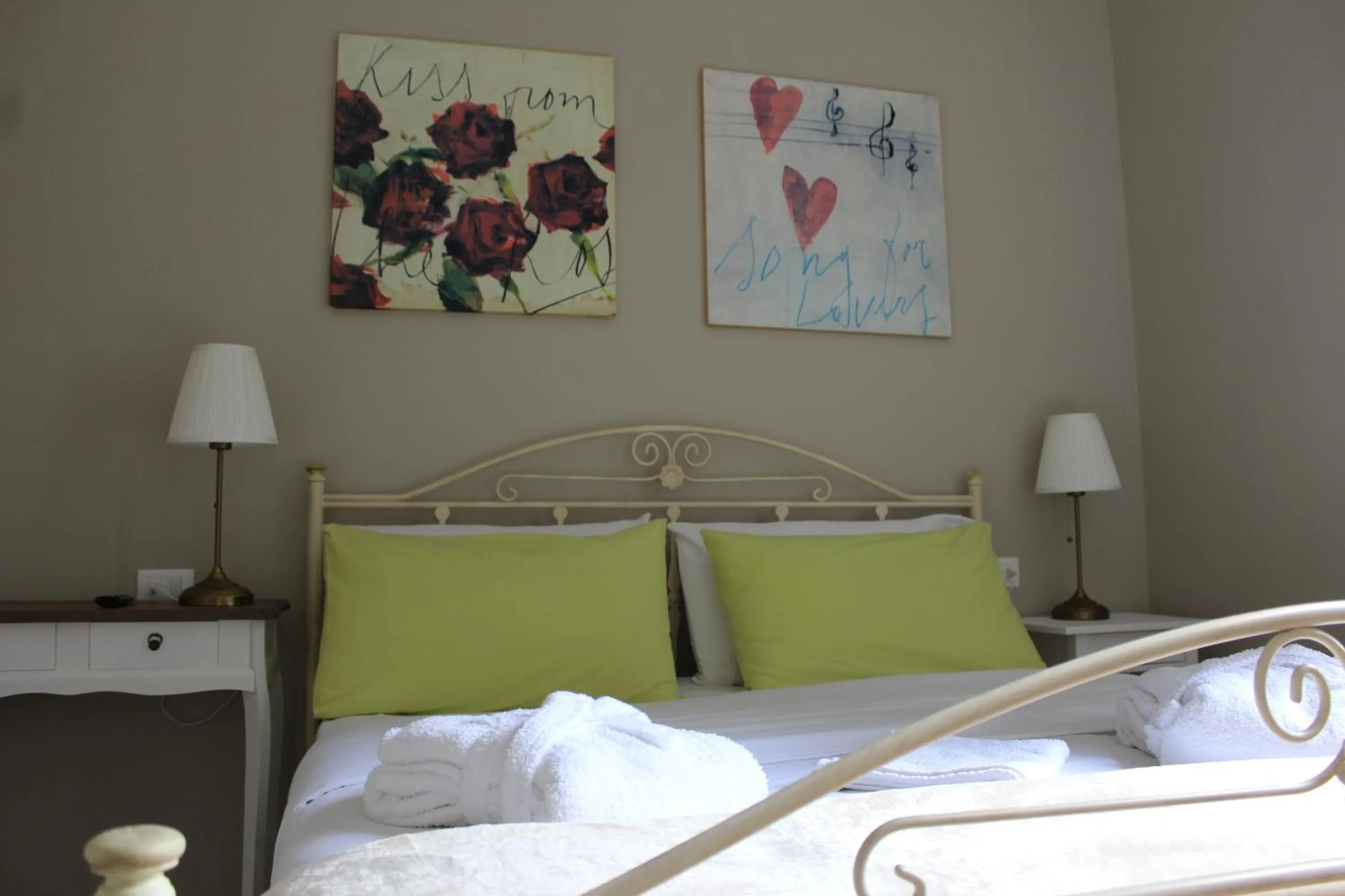 Bedroom, Bed in Casa Aydée