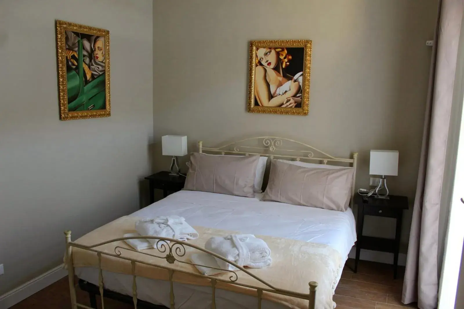 Double Room with Private Bathroom in Casa Aydée Double Room with Private Bathroom in Casa Aydée