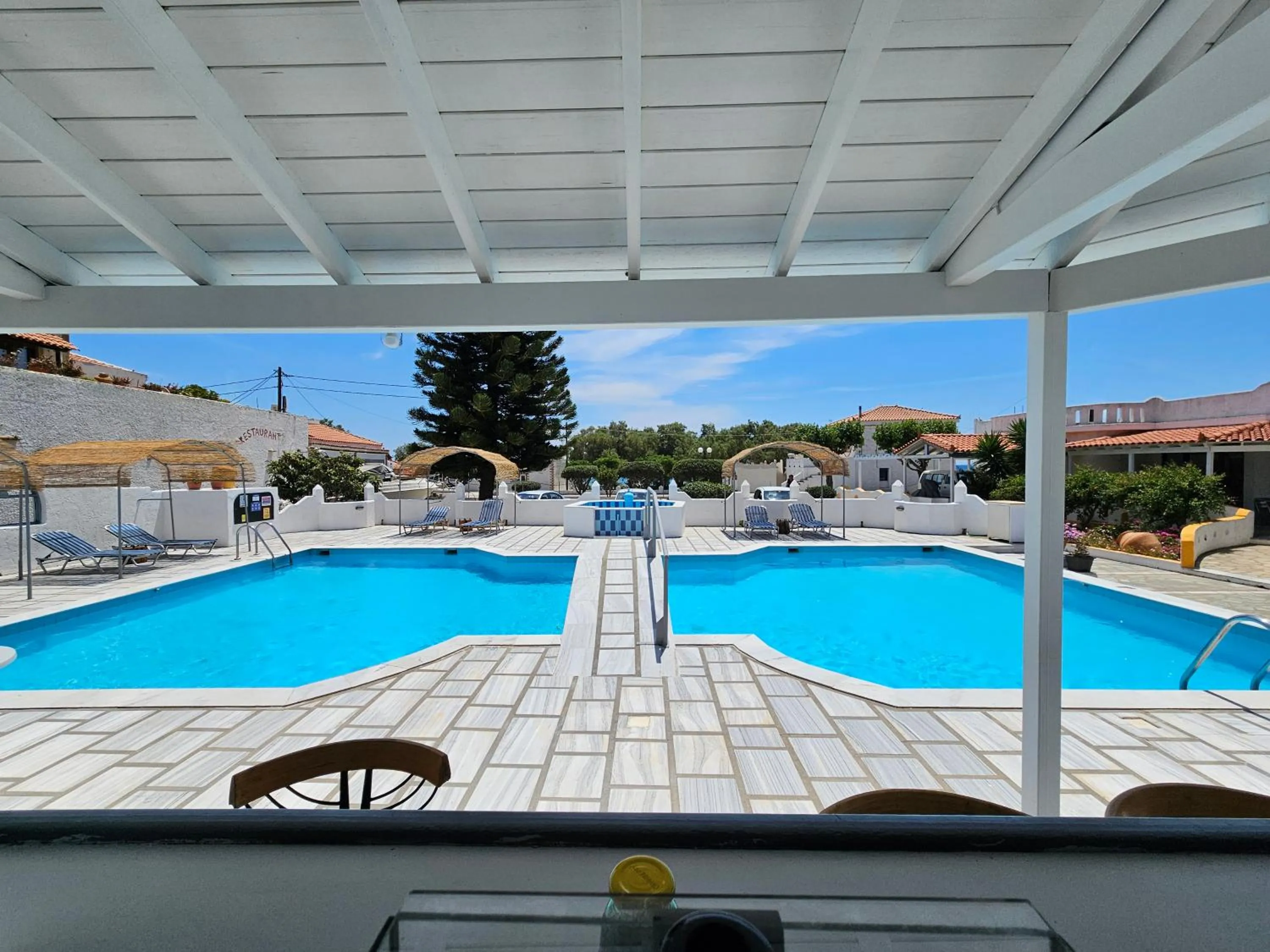 Day in Pavlis Studios Kampos