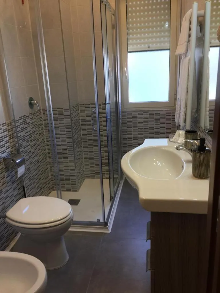 Bathroom in B&B Isole - Rione alto