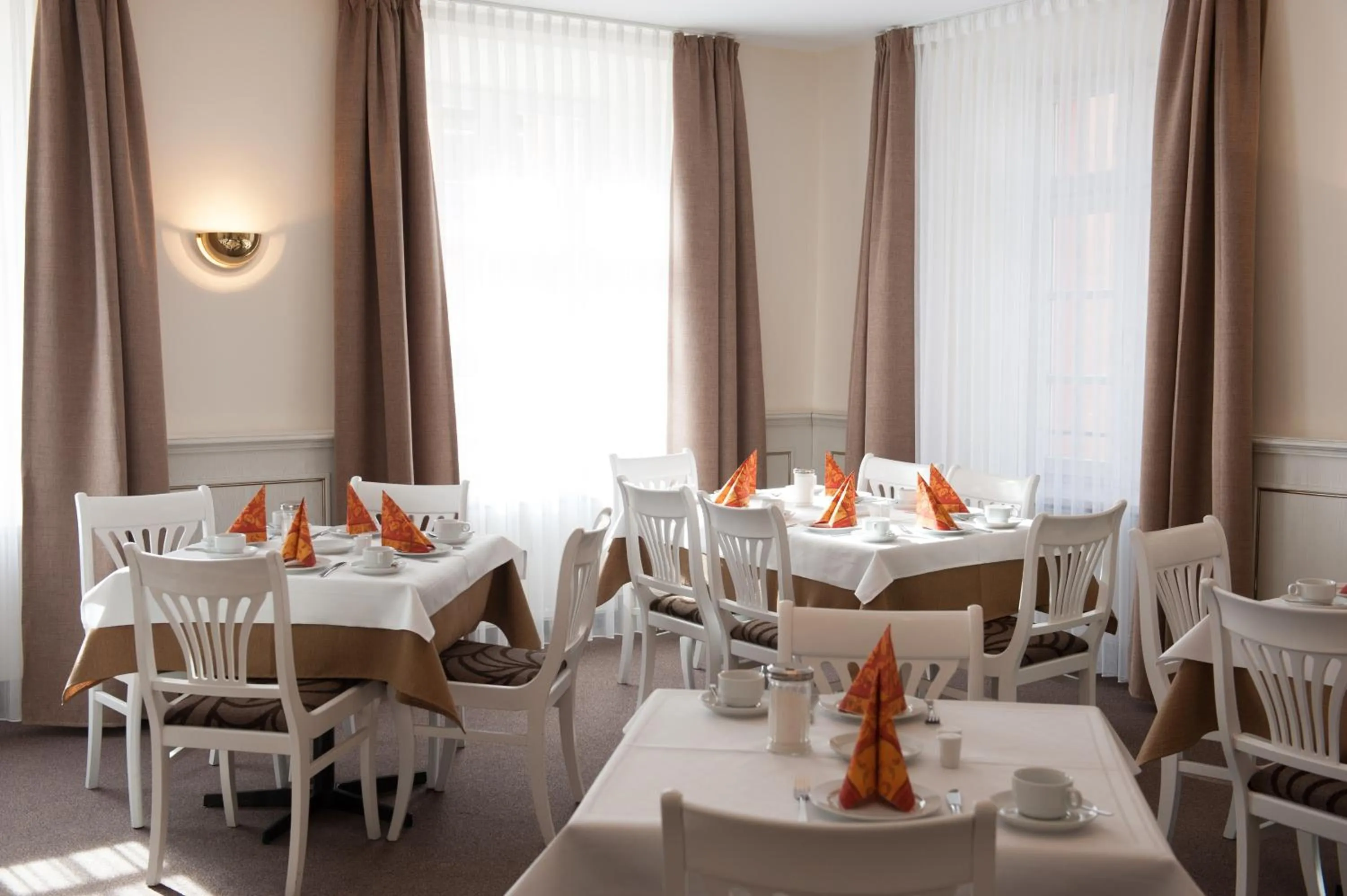 Restaurant/places to eat in Hotel Adler