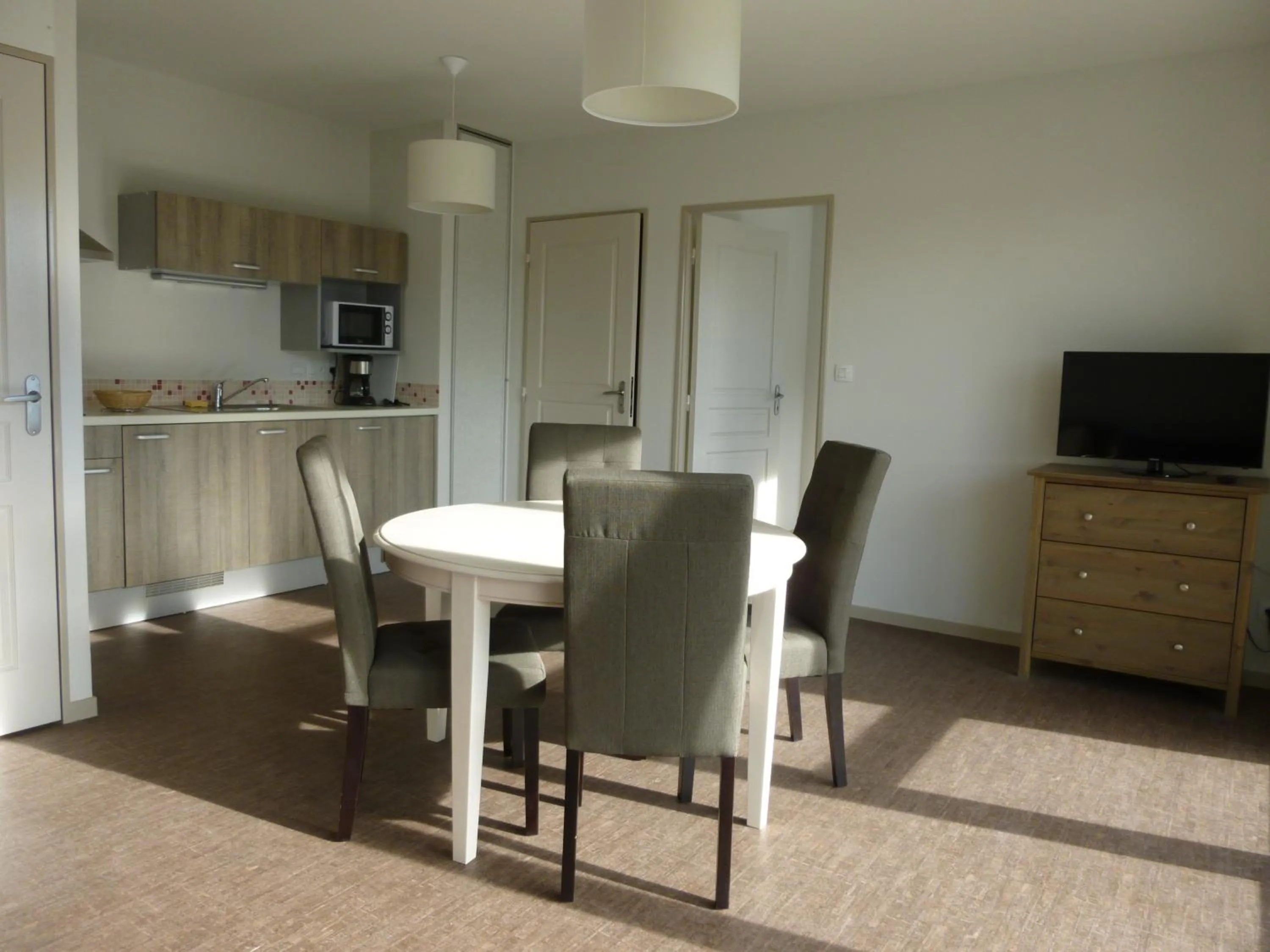 Dining area in La Résidence Therm’Appart