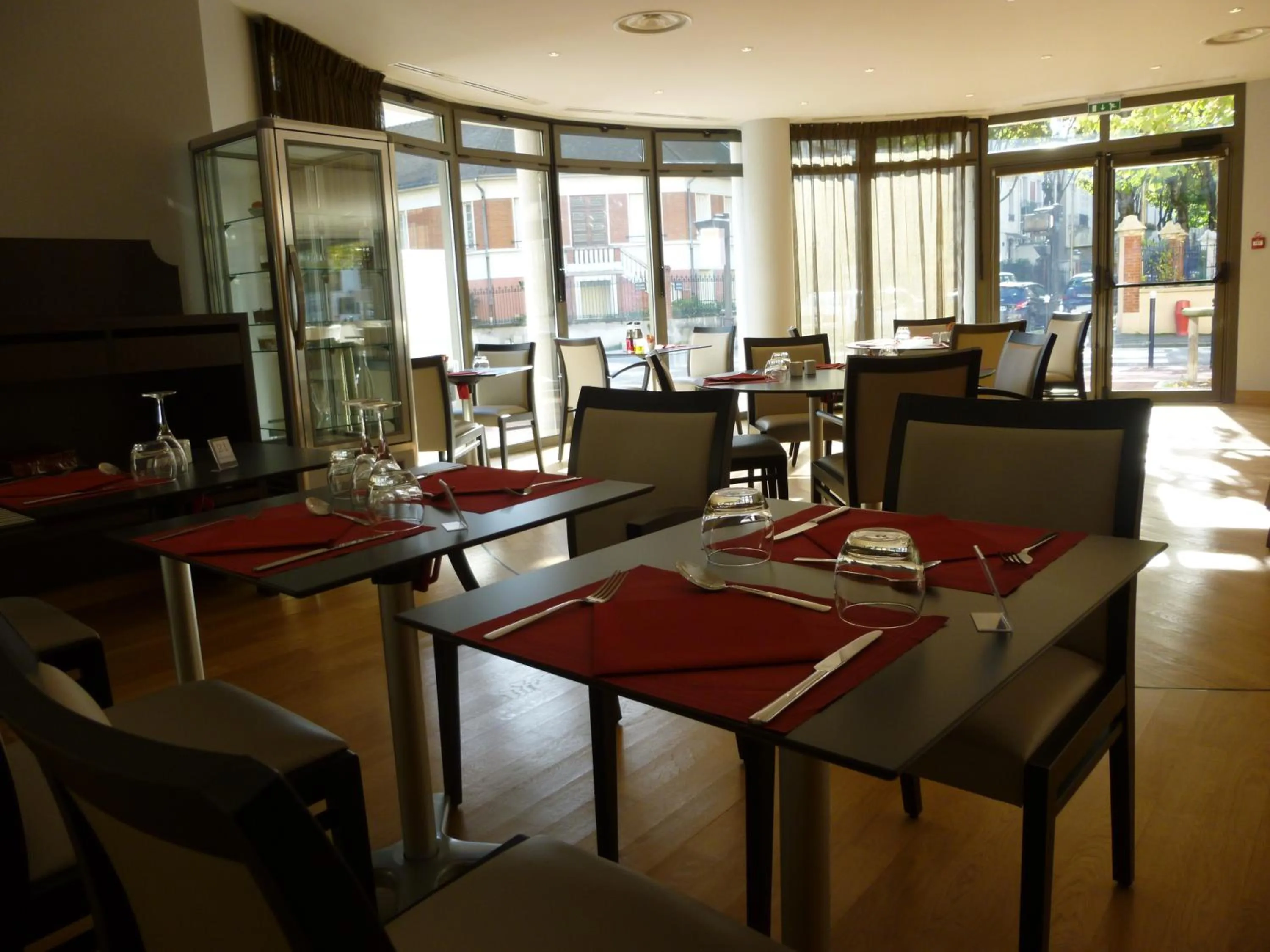 Restaurant/places to eat in La Résidence Therm’Appart