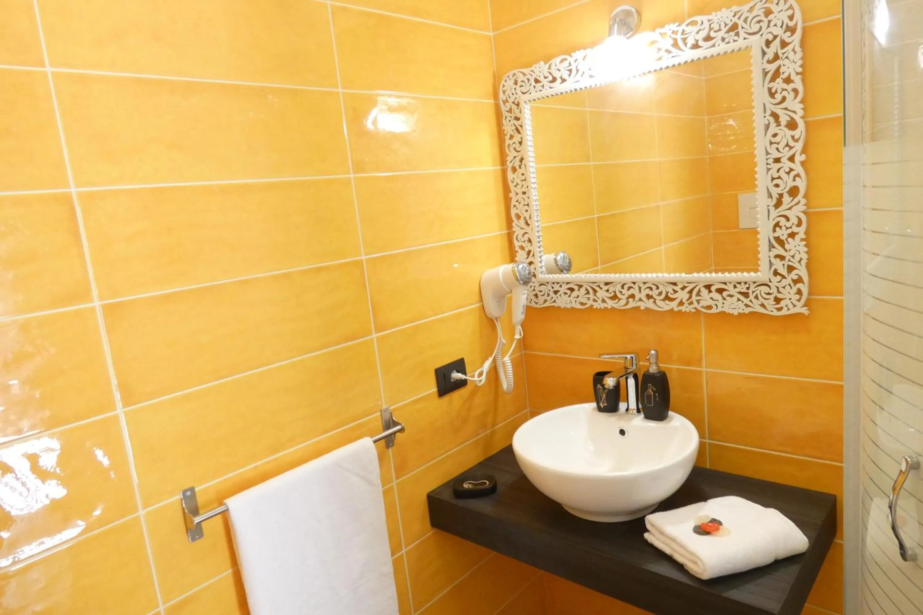 Bathroom in Il Tempio di Athena - Cultura e Relax a Siracusa