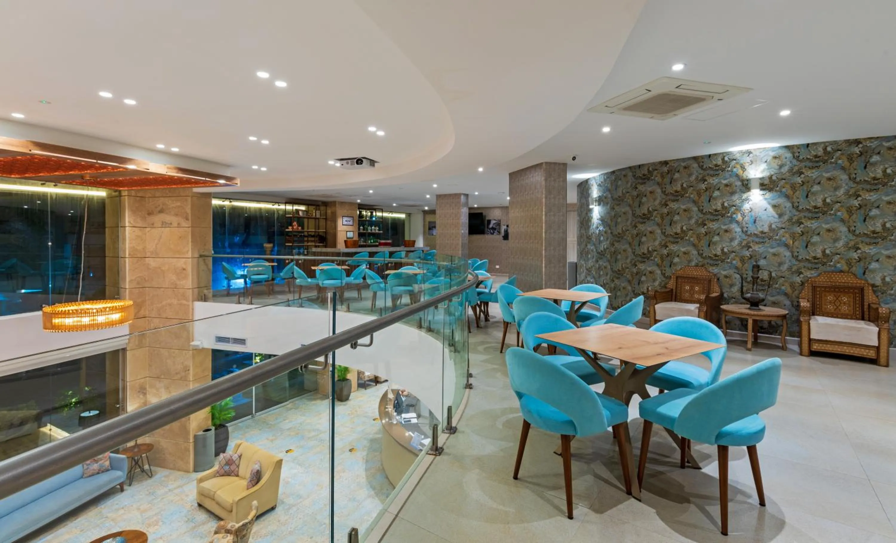 Lounge or bar in Samawi Hotel