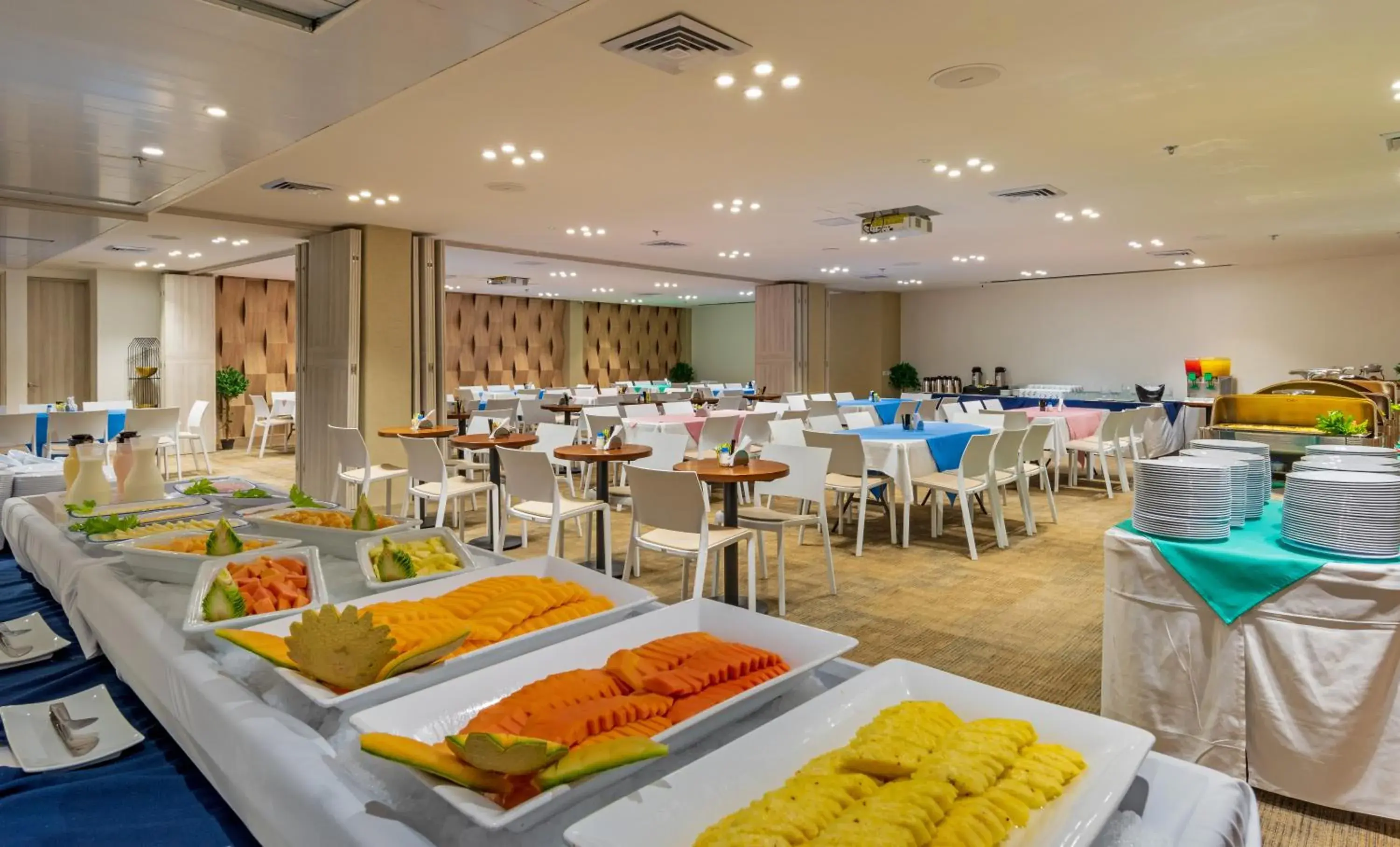 Restaurant/places to eat in Samawi Hotel Restaurant/places to eat in Samawi Hotel