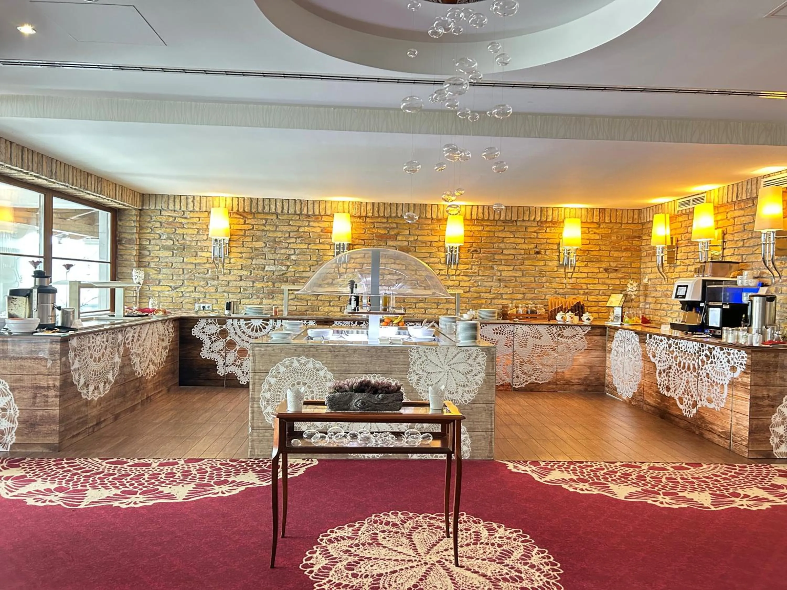 Hotel Cascade Resort & Spa