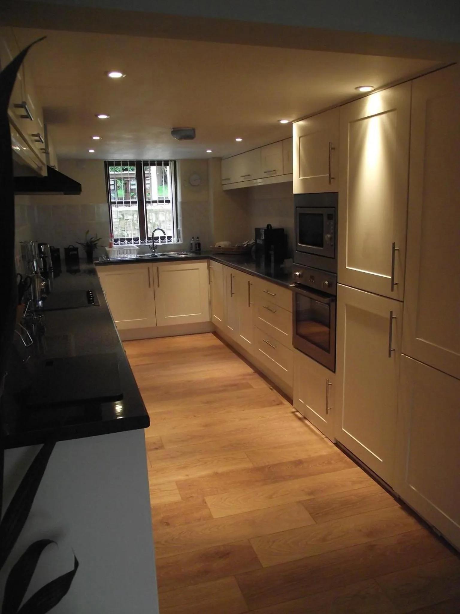 Kitchen or kitchenette in Carpenters Cottages