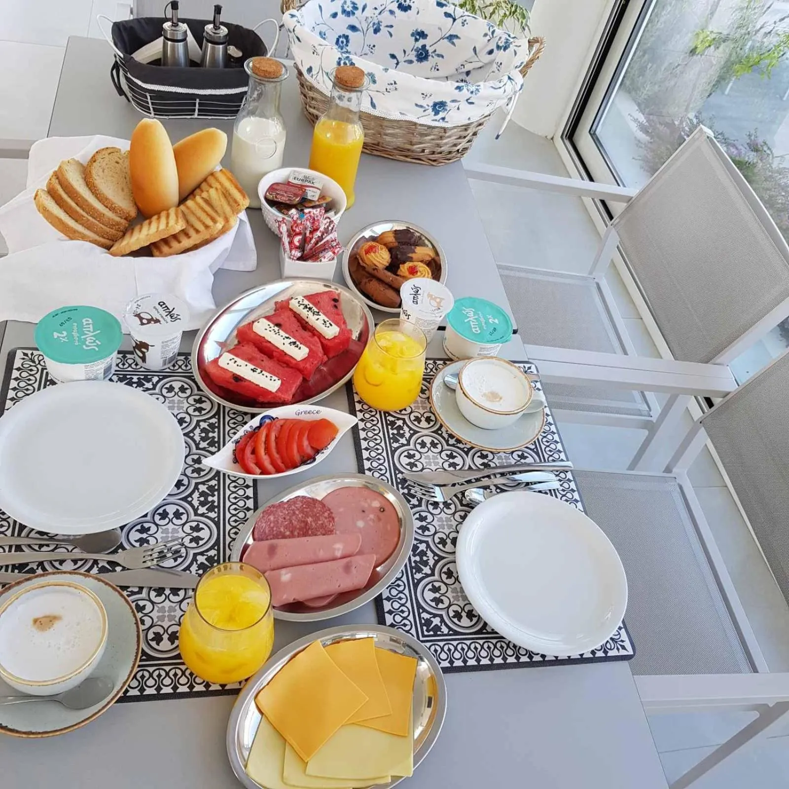 Breakfast in Nama Retreat