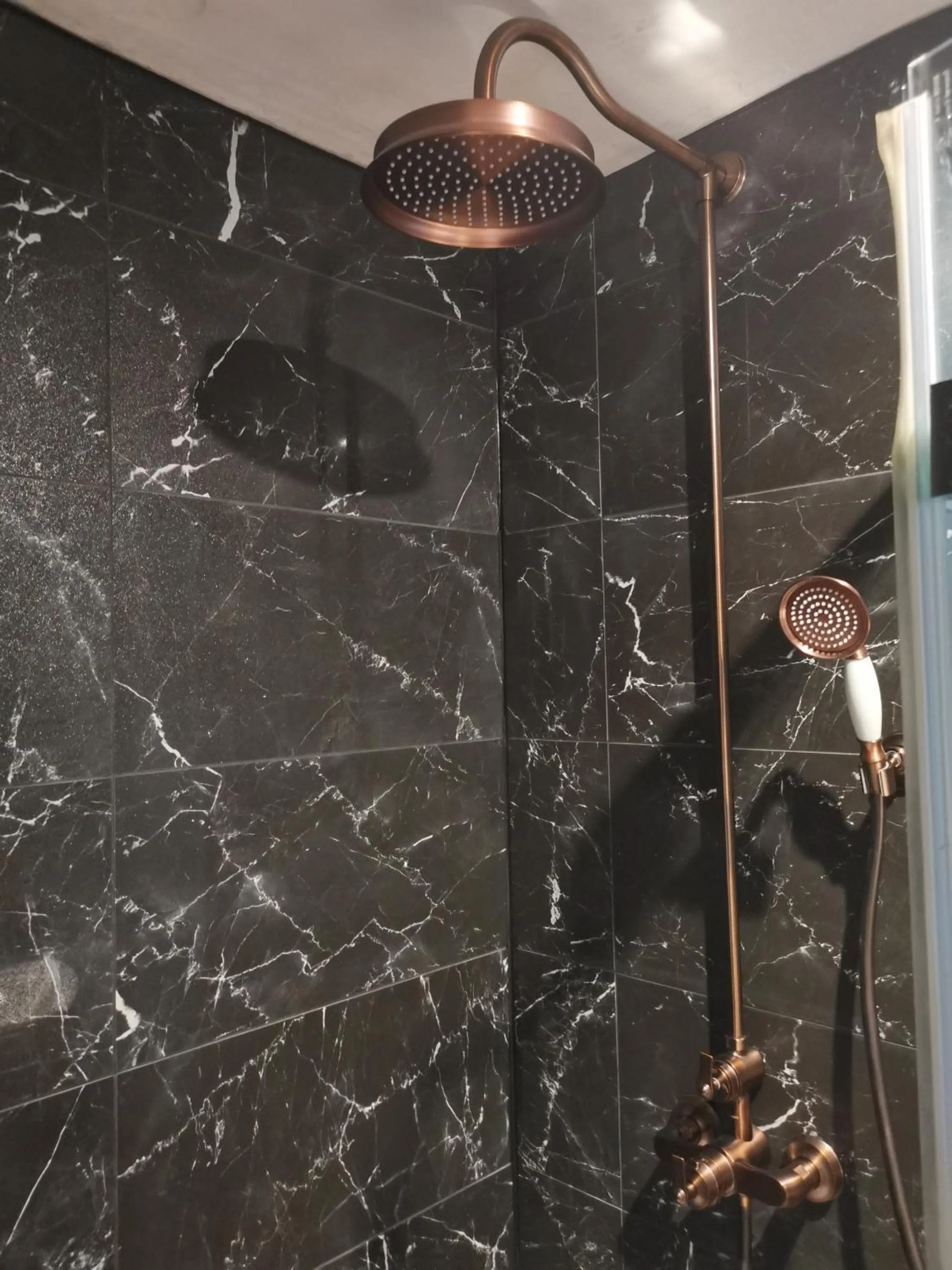 Bathroom in Forthay Bed and Breakfast