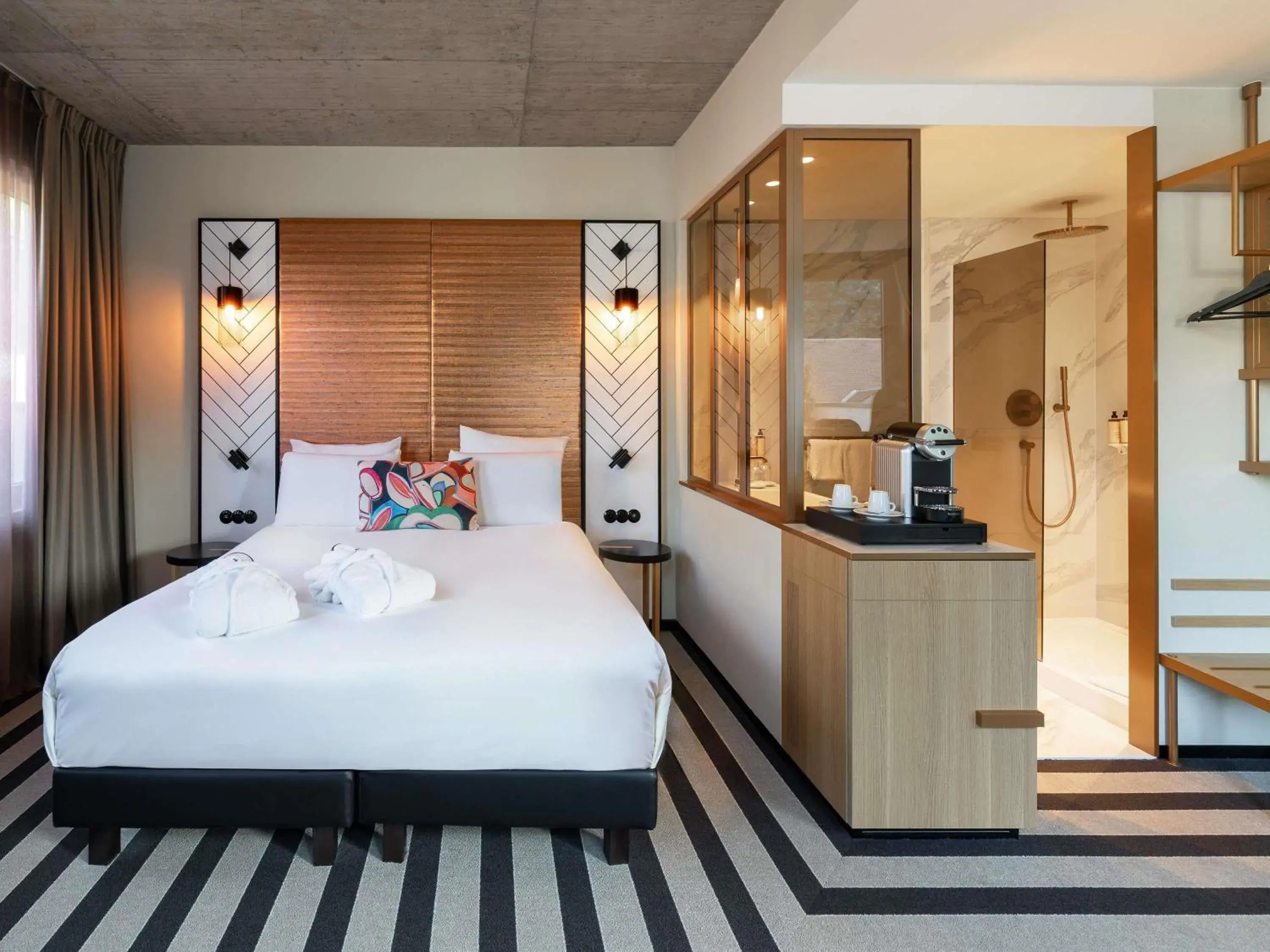 Bedroom, Bed in Mercure Luxembourg Off Kirchberg Bedroom, Bed in Mercure Luxembourg Off Kirchberg