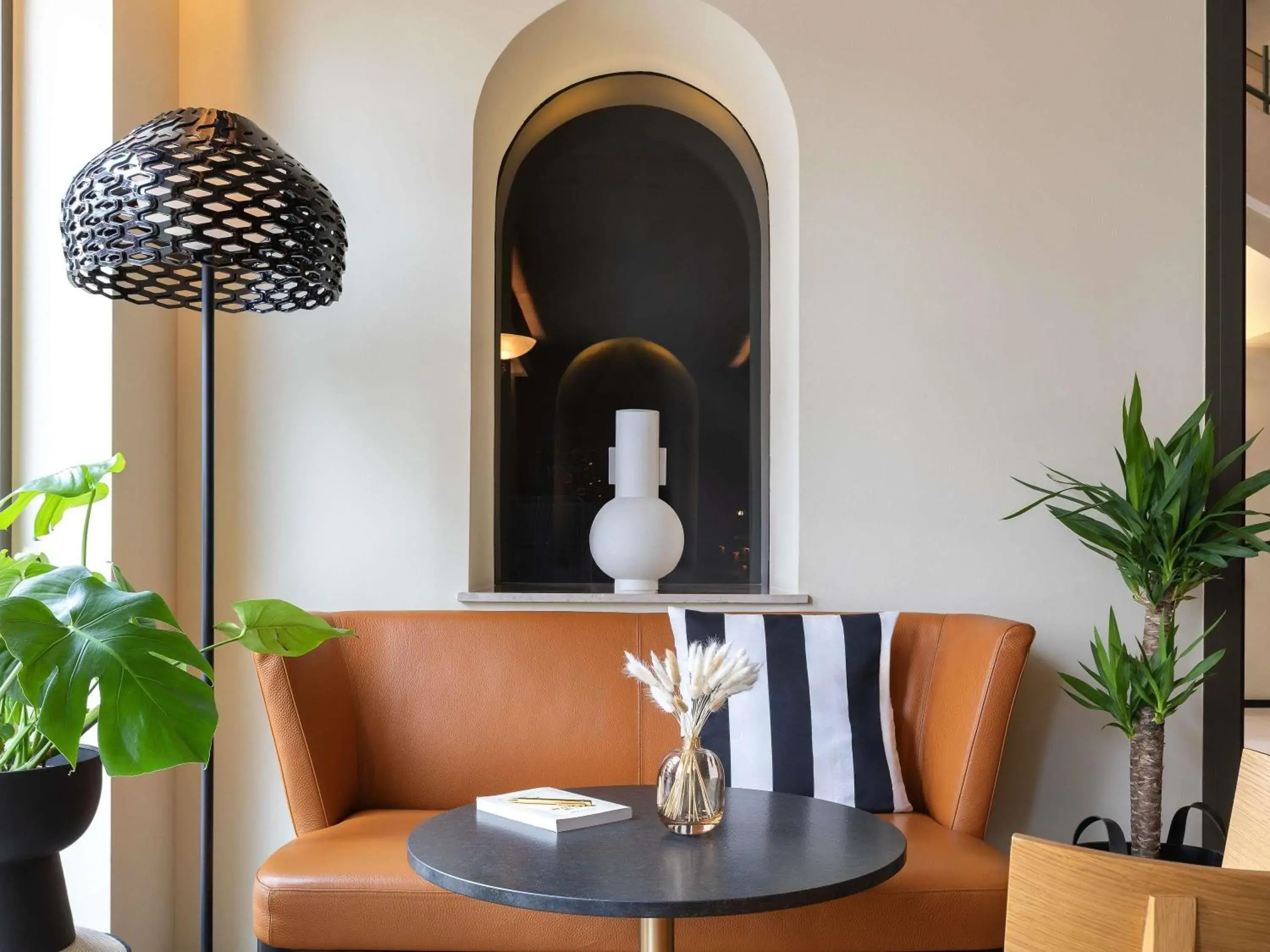 Lounge or bar in Mercure Luxembourg Off Kirchberg Lounge or bar in Mercure Luxembourg Off Kirchberg