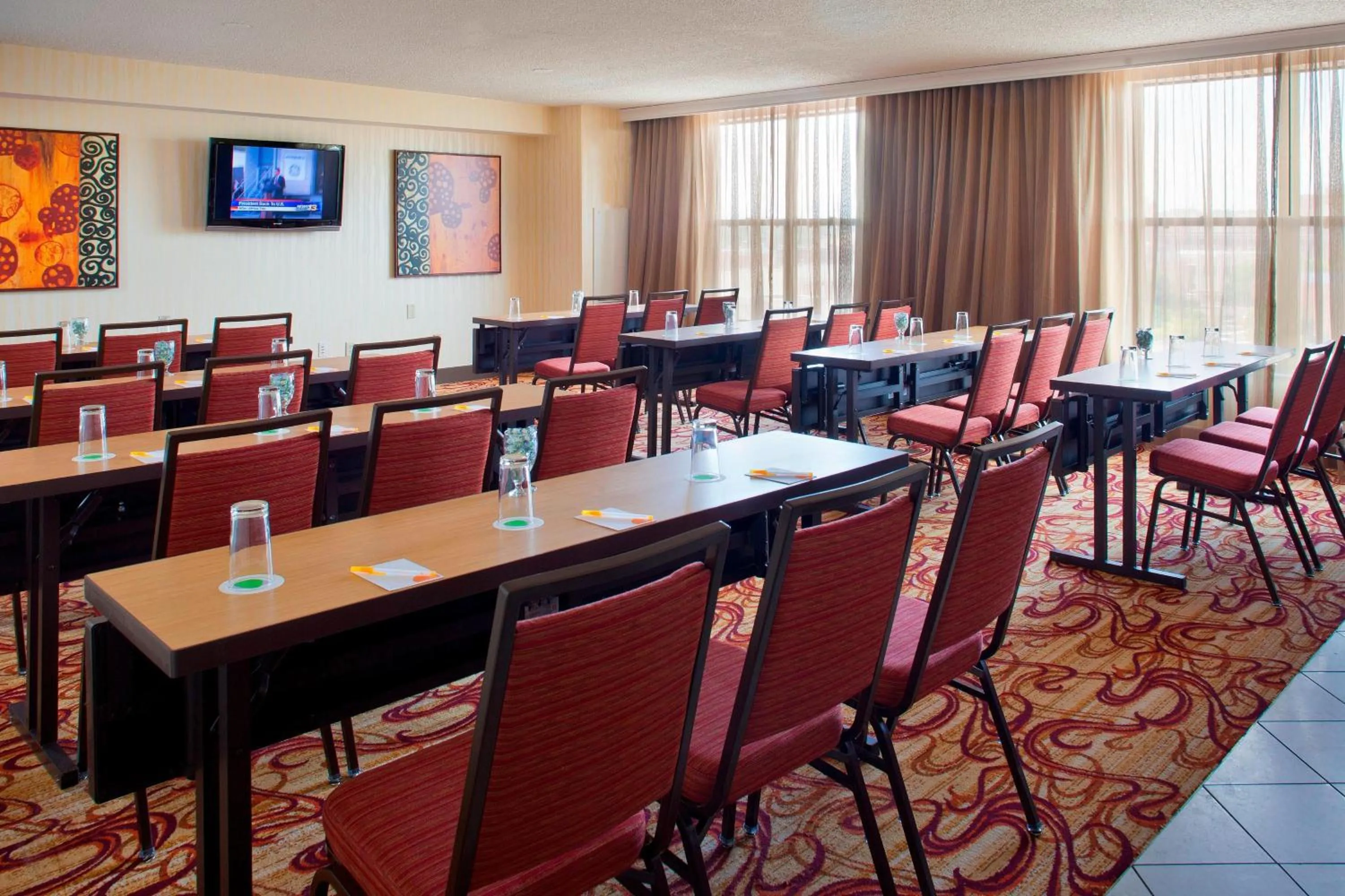 Meeting/conference room in Courtyard by Marriott Pueblo
