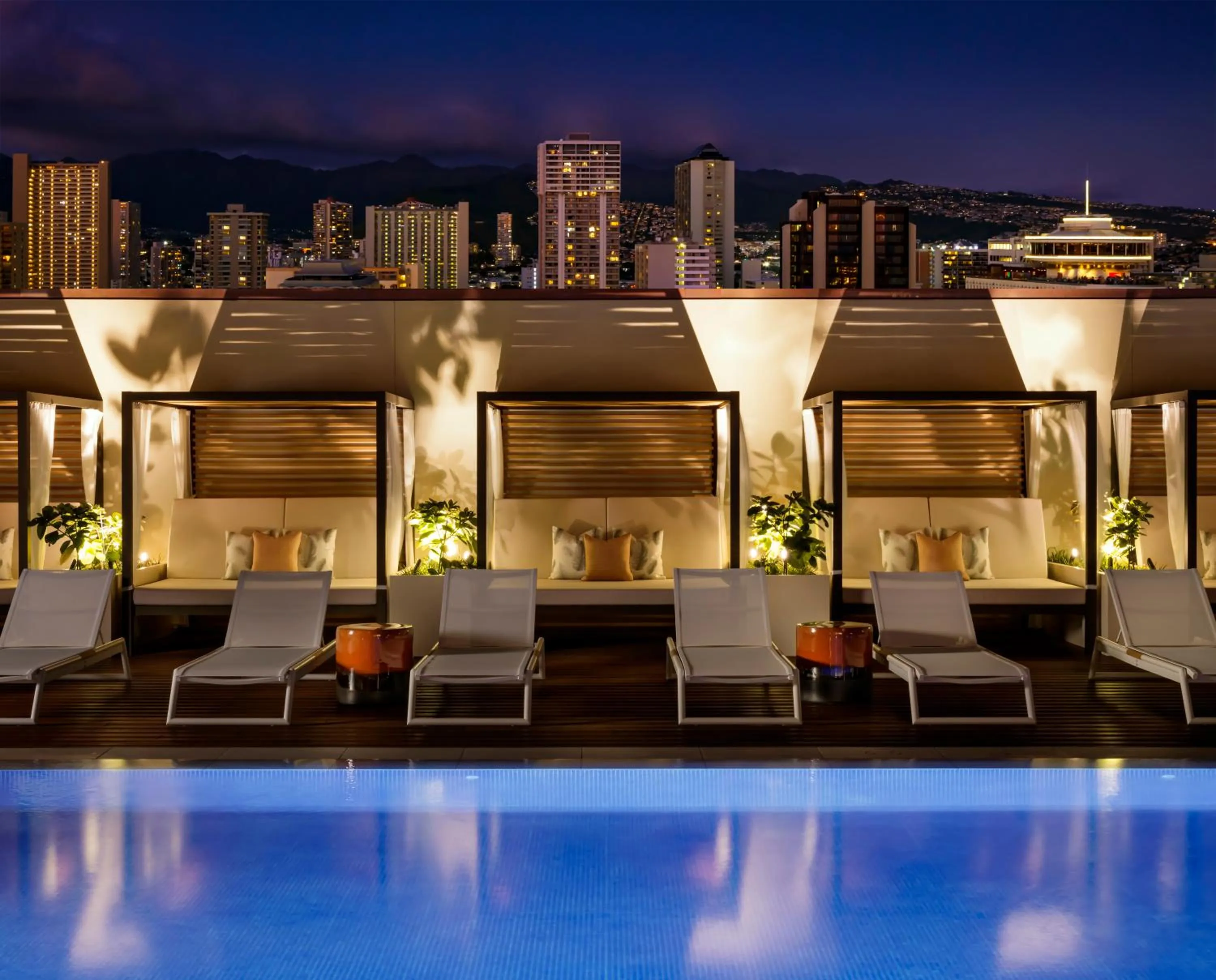 Night in Halepuna Waikiki by Halekulani - NO RESORT FEE