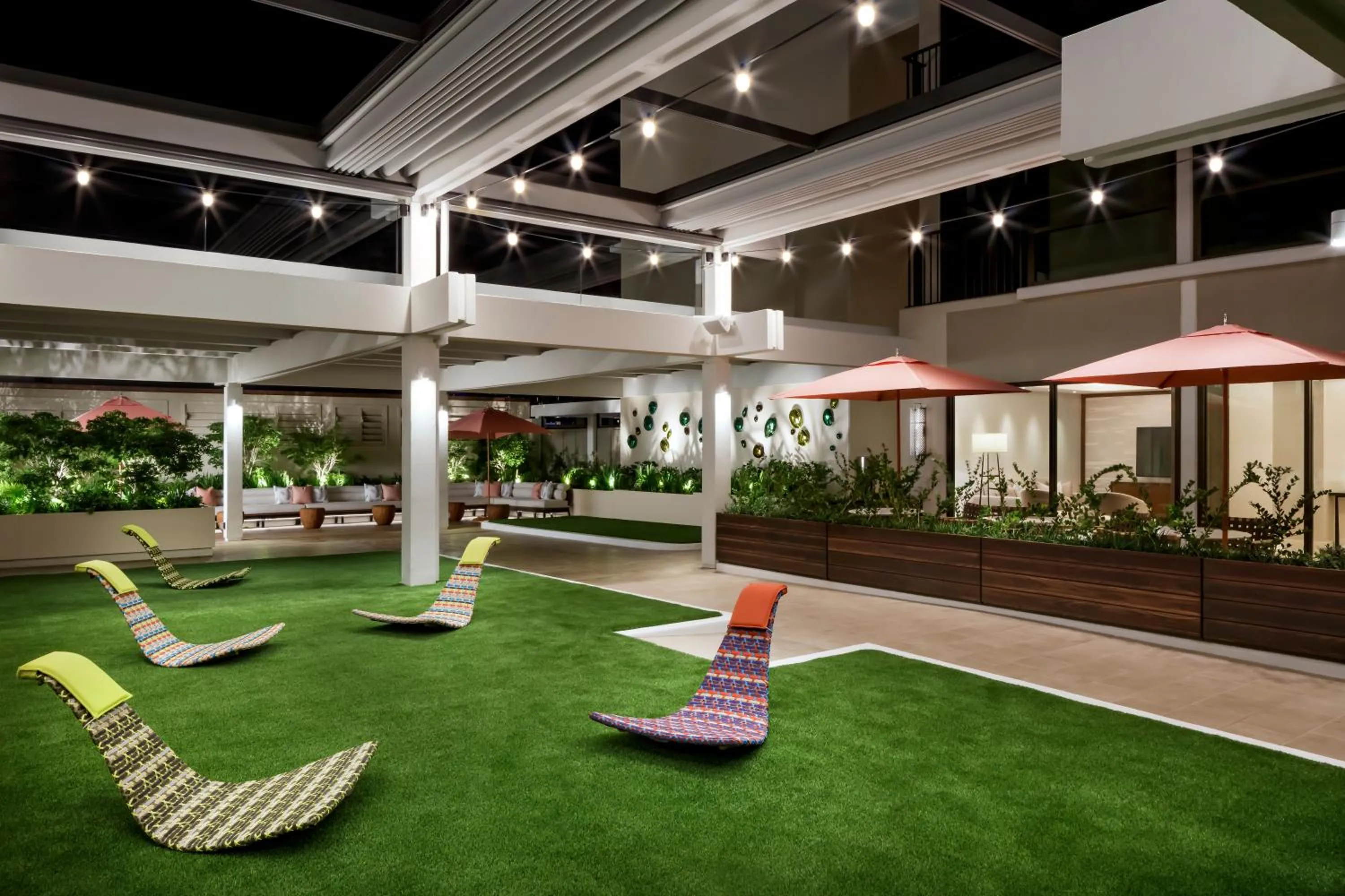 Night in Halepuna Waikiki by Halekulani - NO RESORT FEE