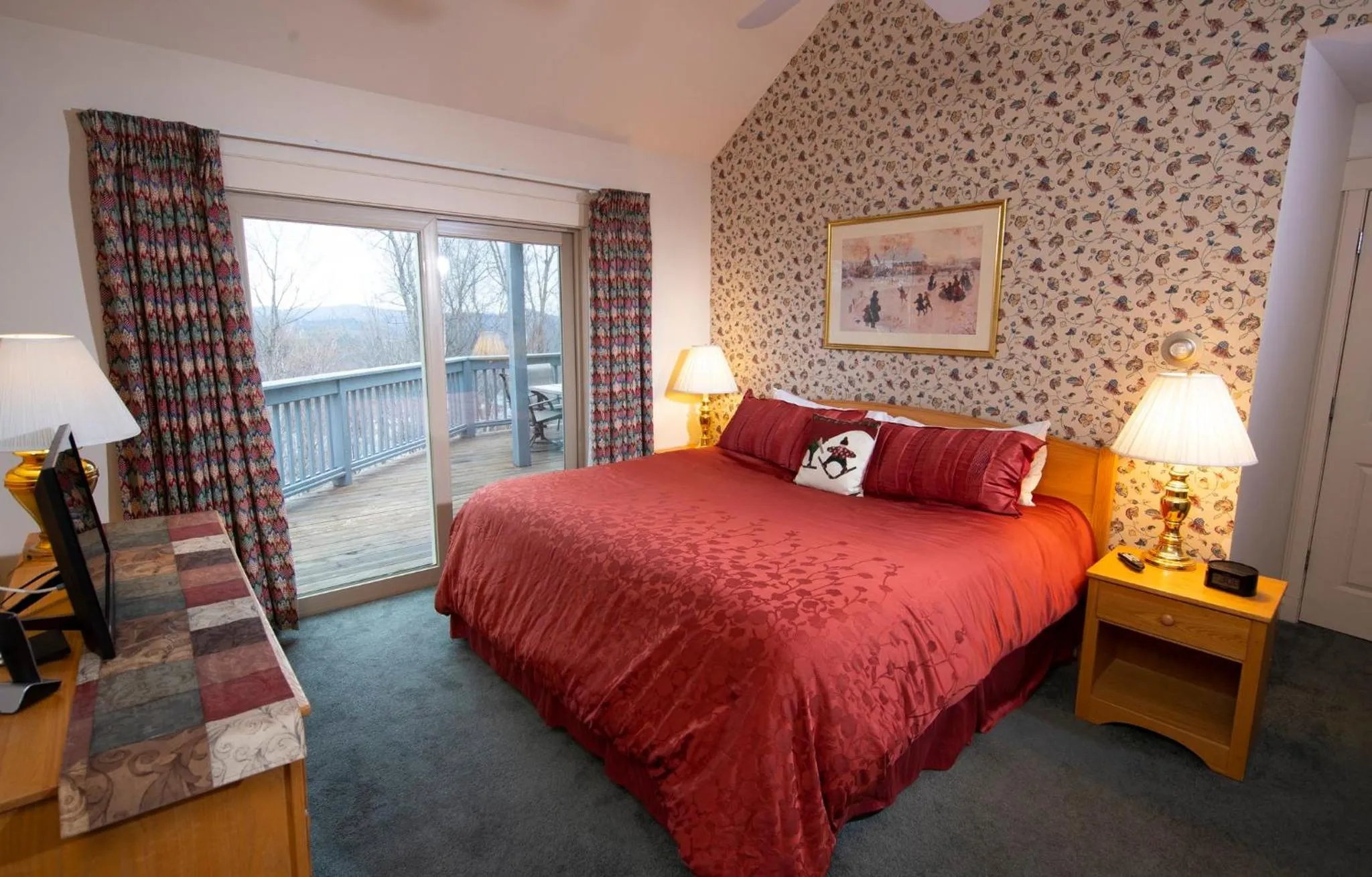 Photo of the whole room, Bed in Solitude Village at Okemo