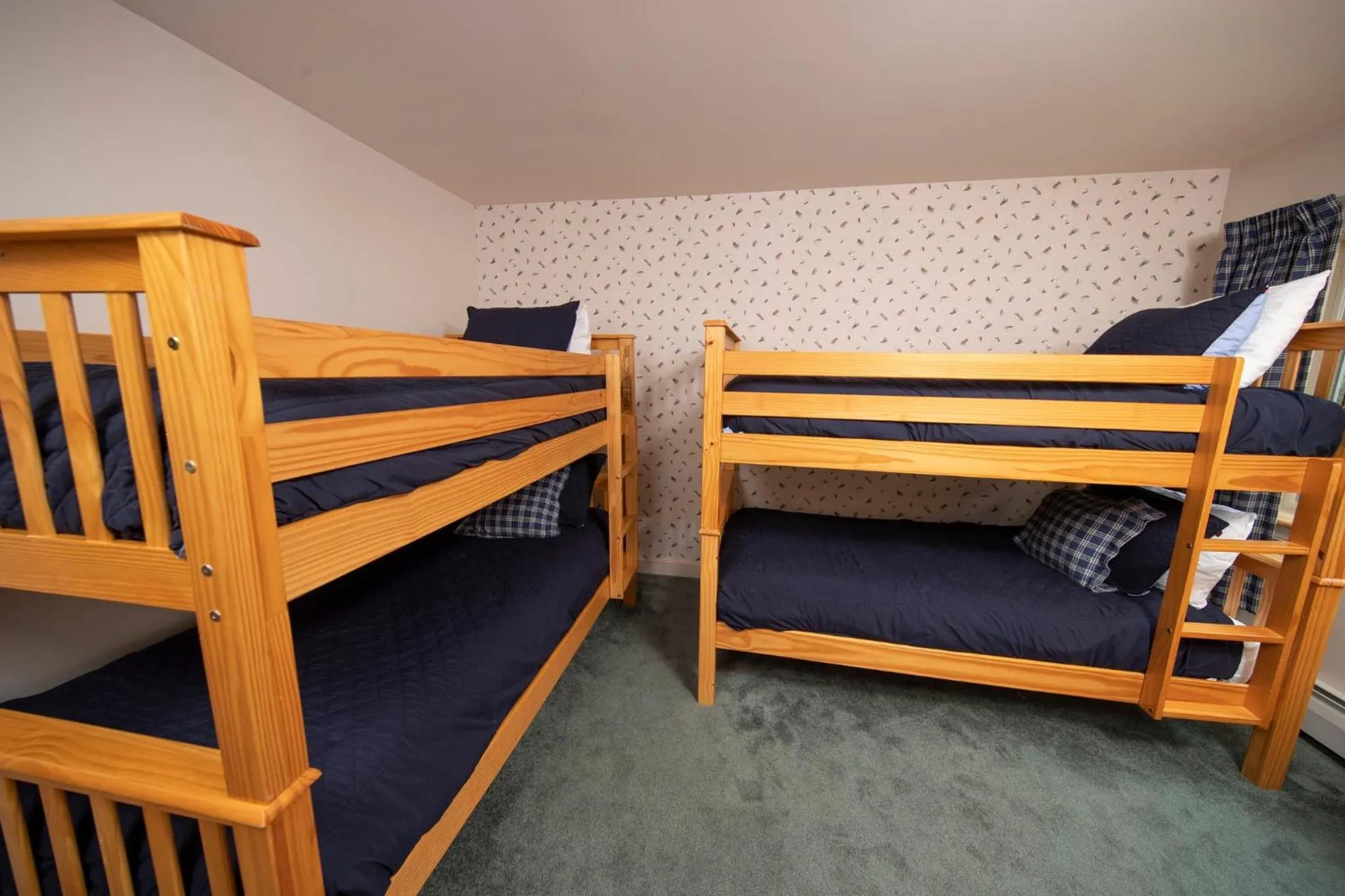 Photo of the whole room, Bed in Solitude Village at Okemo