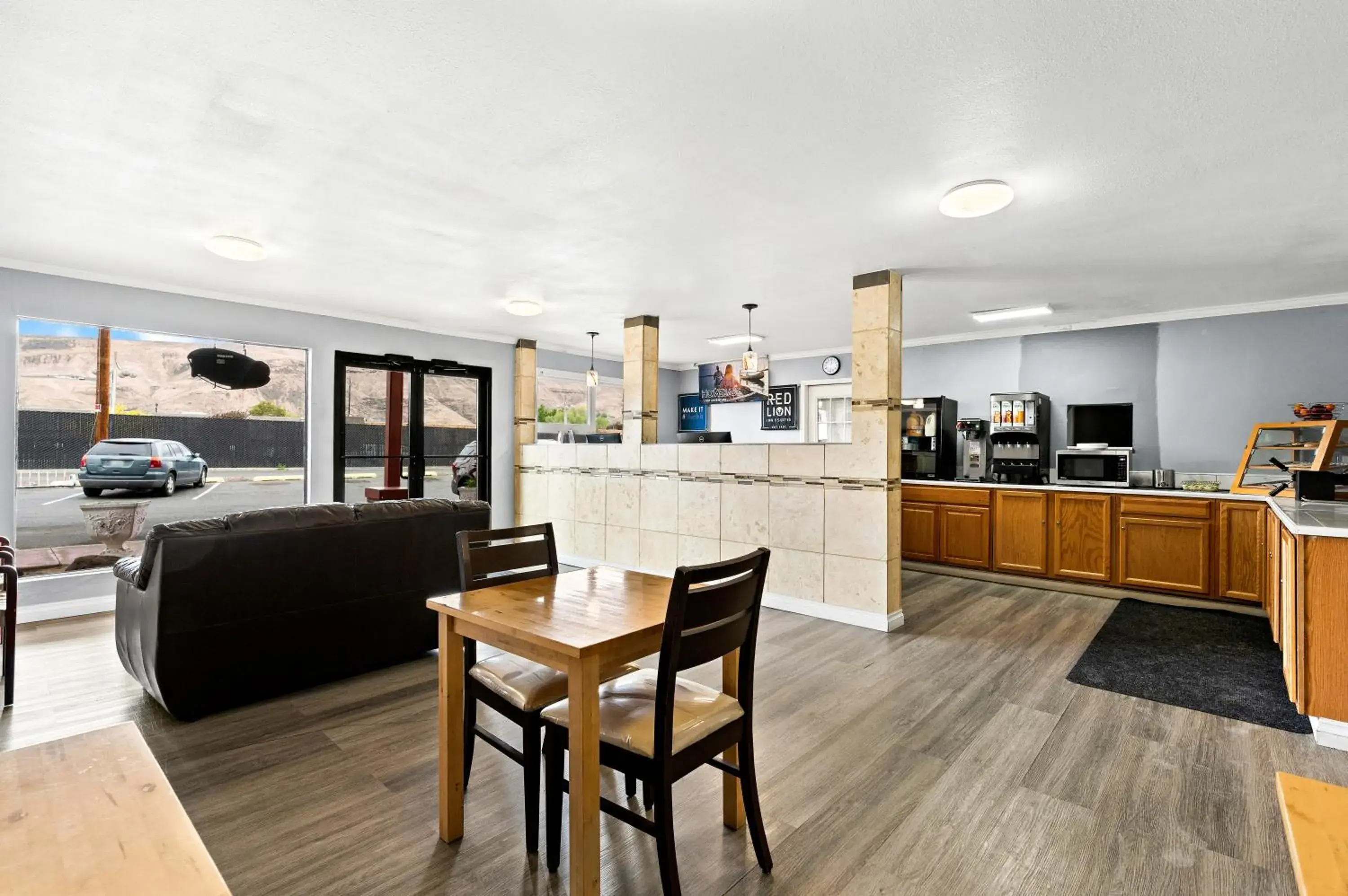 Lobby or reception in Red Lion Inn & Suites Yakima Lobby or reception in Red Lion Inn & Suites Yakima