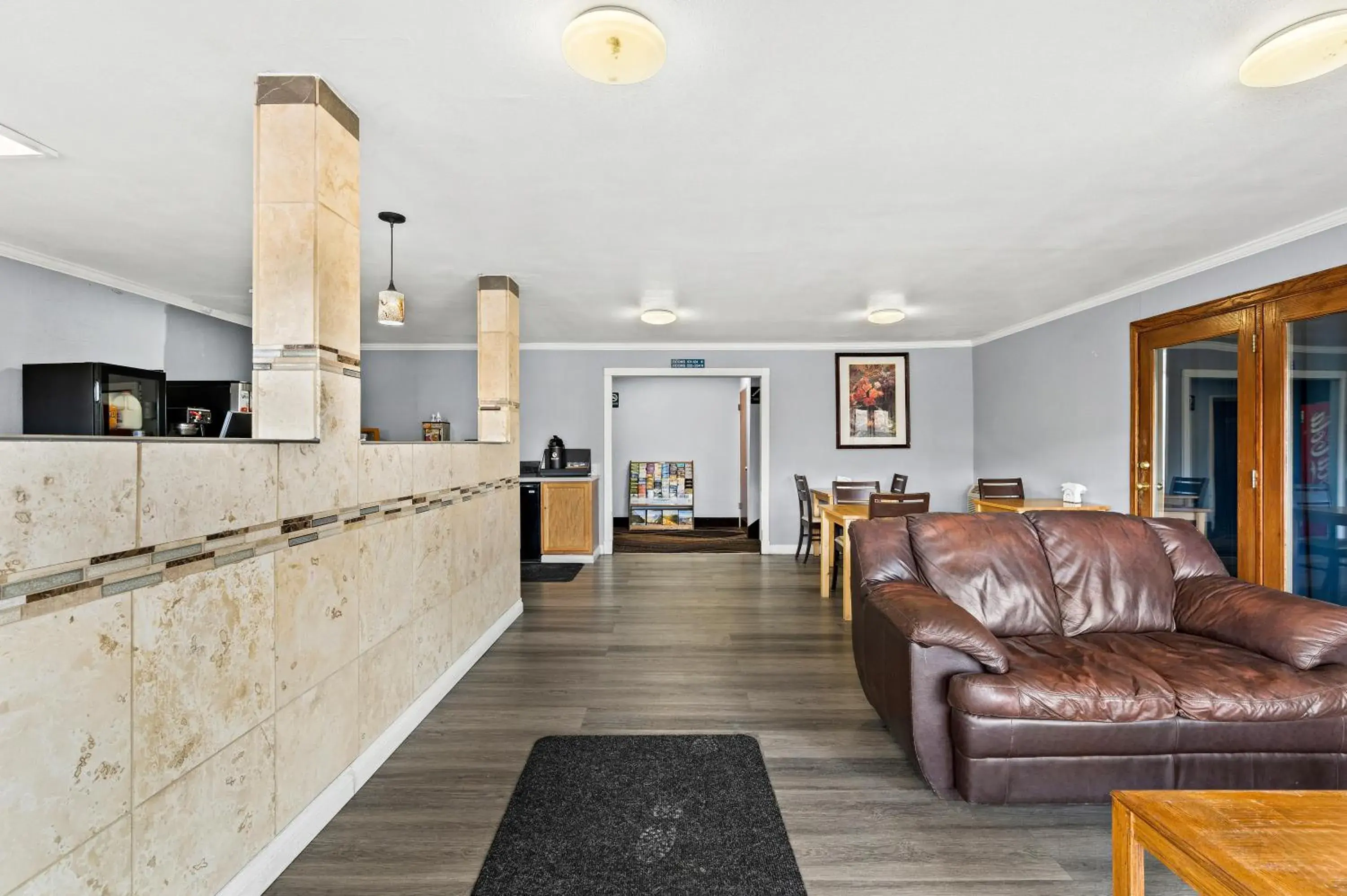 Lobby or reception in Red Lion Inn & Suites Yakima Lobby or reception in Red Lion Inn & Suites Yakima