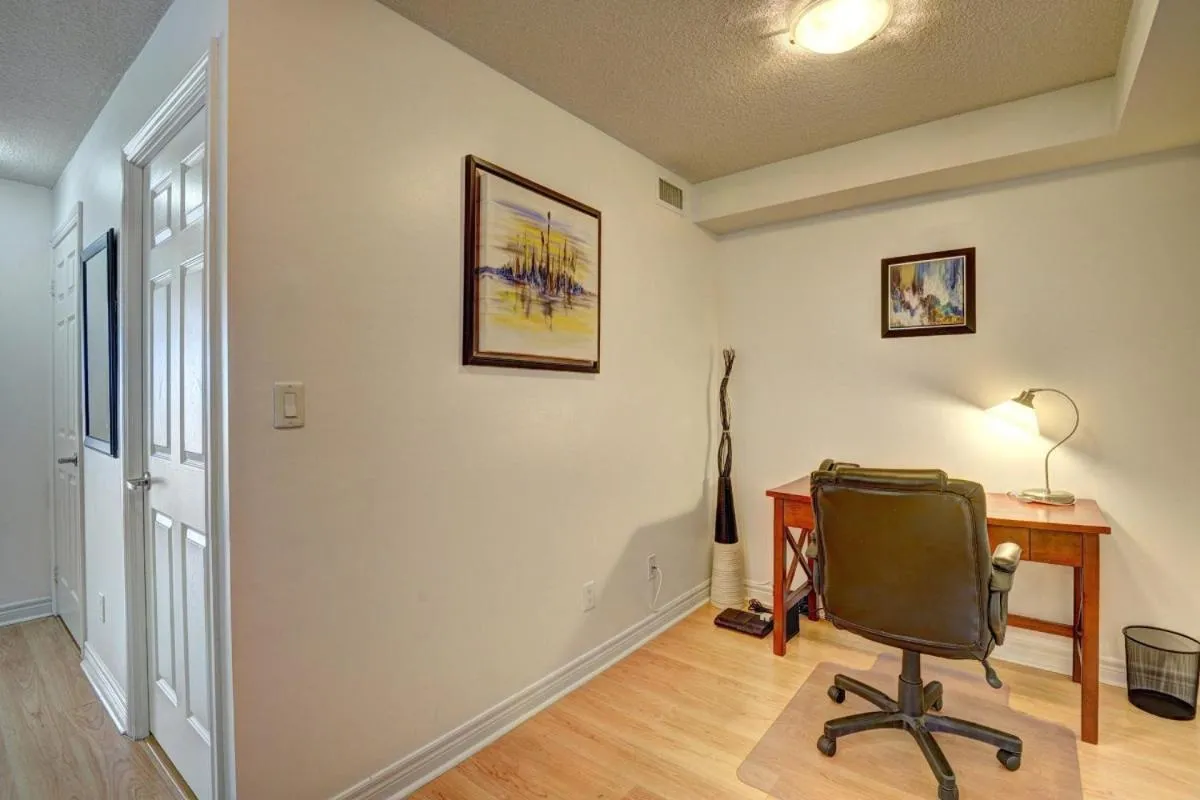 Business facilities in Bombay Suites Mississauga